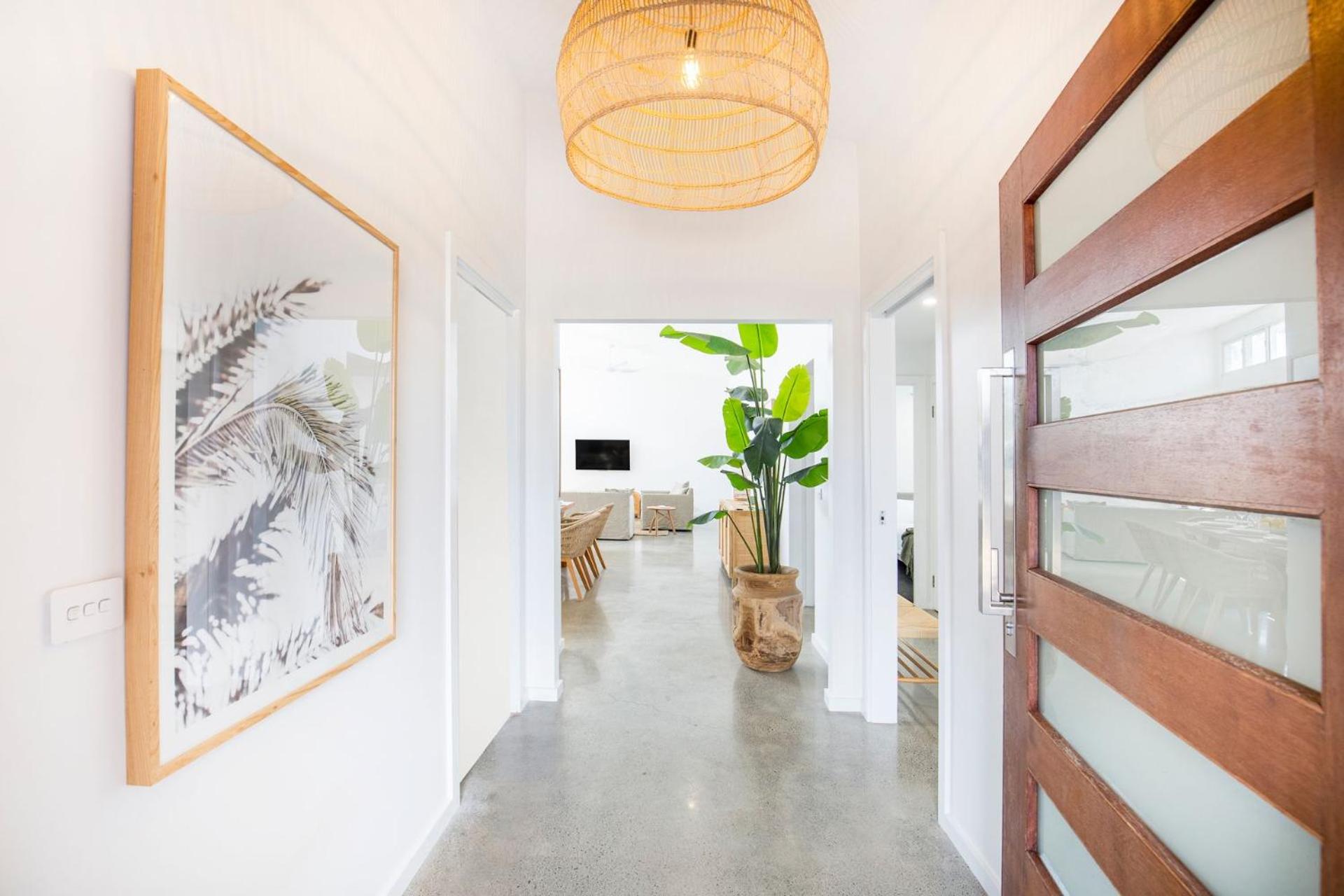 Bathers Pet Friendly 4 Mins Walk to Beach