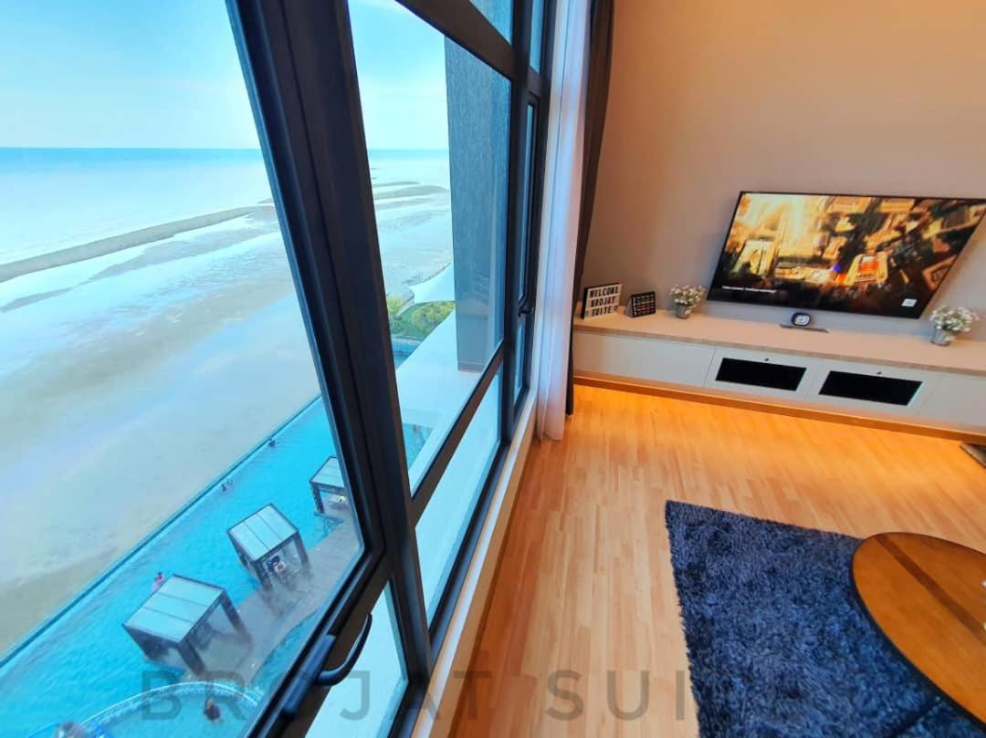 Brojat Suite Family Sea View @ Imperium Residence photo 8