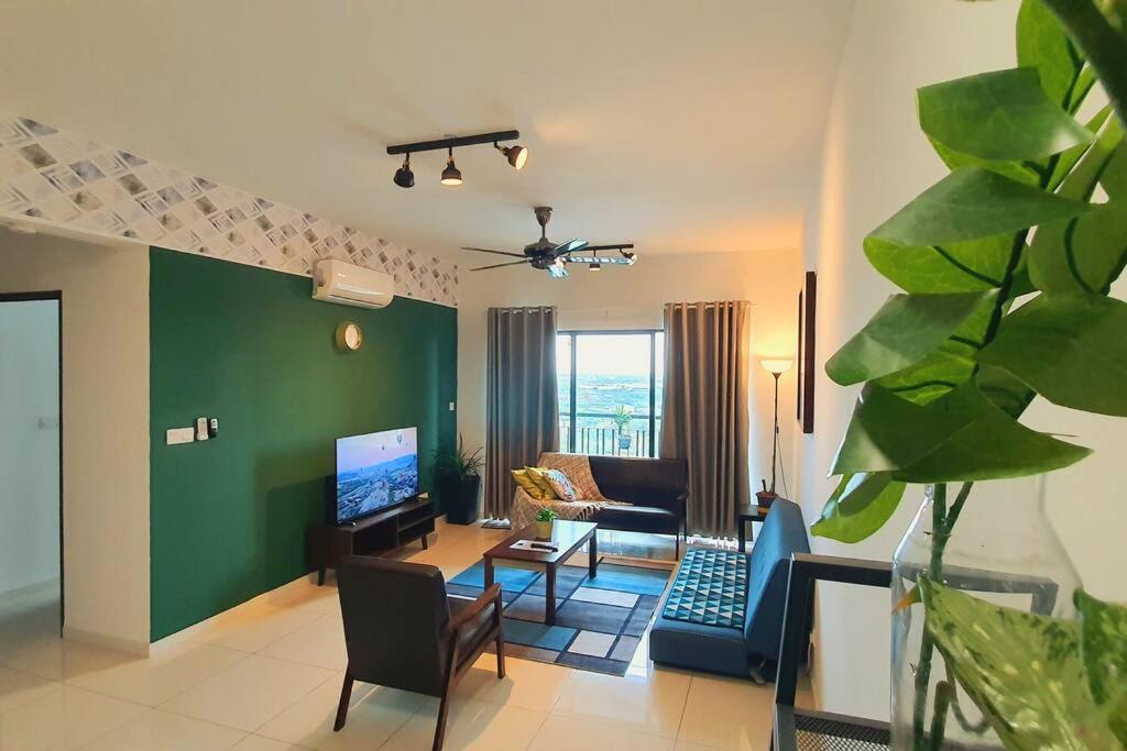 Aldridge Residence Cosy Apt @EMIRA Residence photo 7