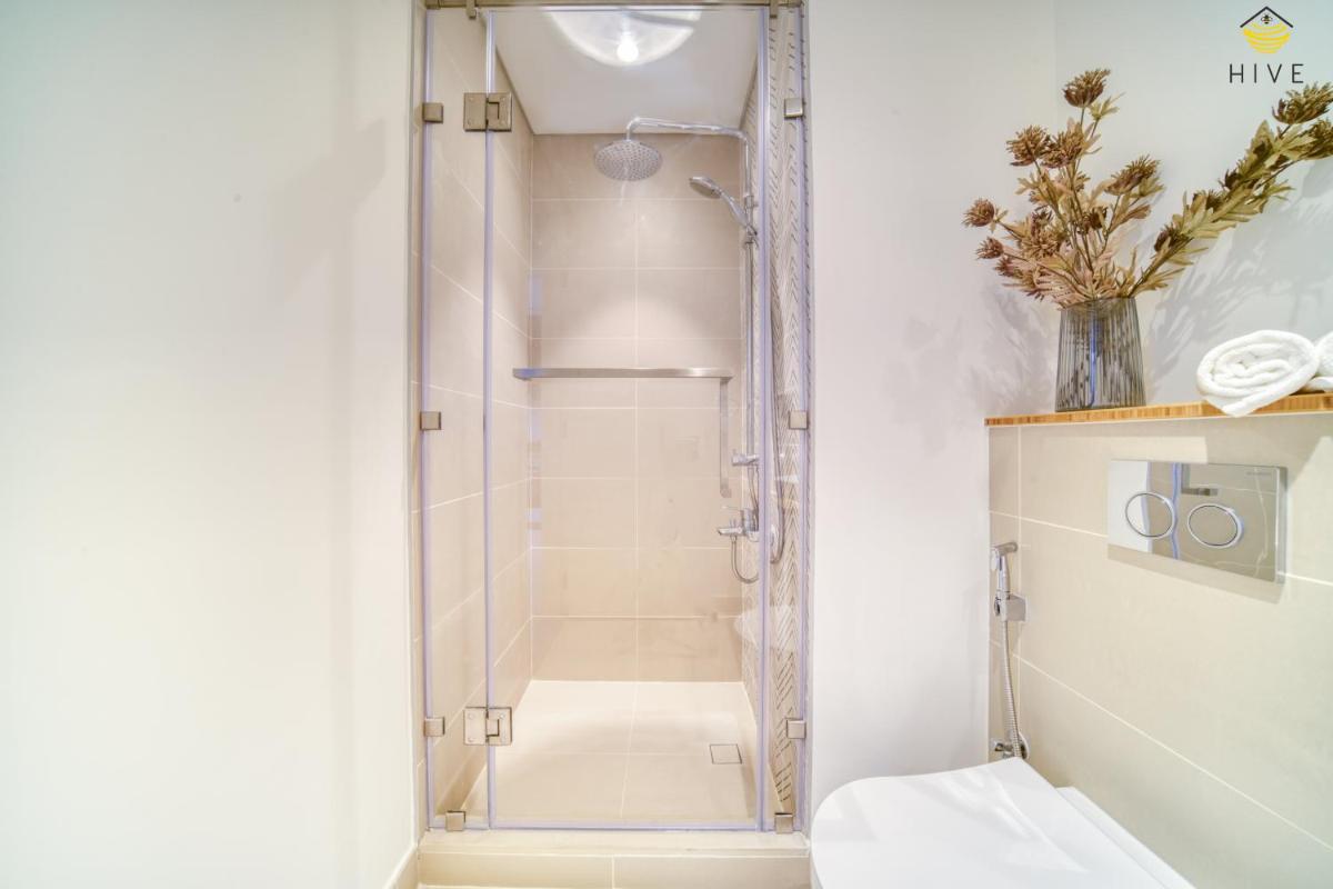 Beautiful 1 Bedroom apartment in Collective 2.0