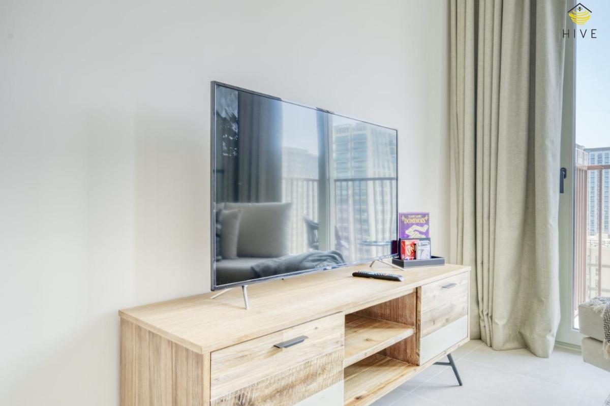 Beautiful 1 Bedroom apartment in Collective 2.0