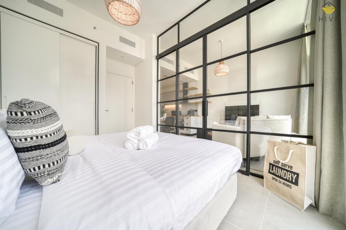Beautiful 1 Bedroom apartment in Collective 2.0