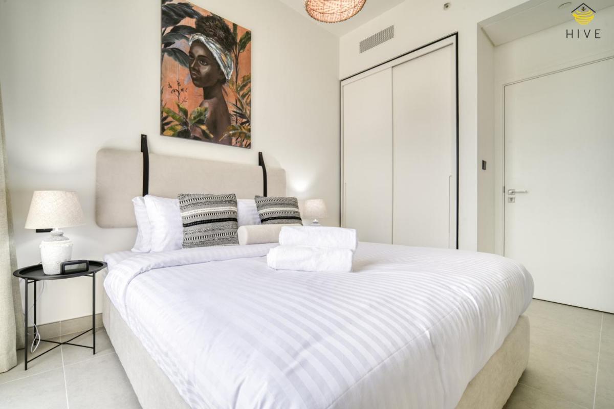 Beautiful 1 Bedroom apartment in Collective 2.0