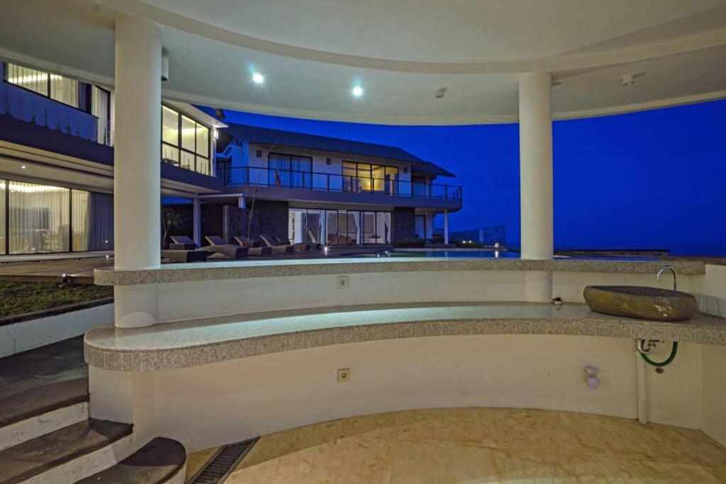 Grand Villa Uluwatu view 5