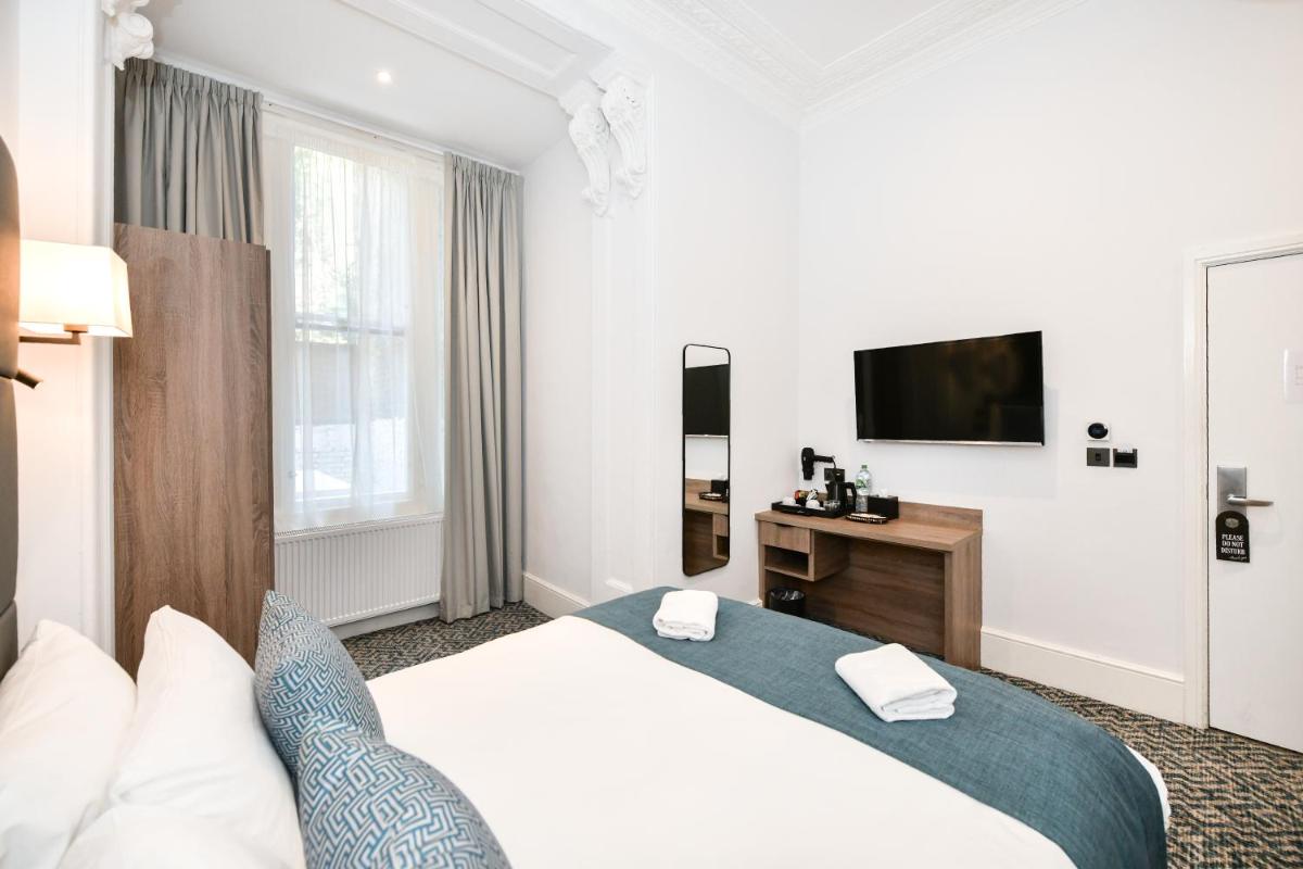 The J Hyde Park 15