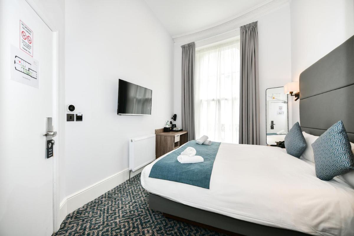 The J Hyde Park 36