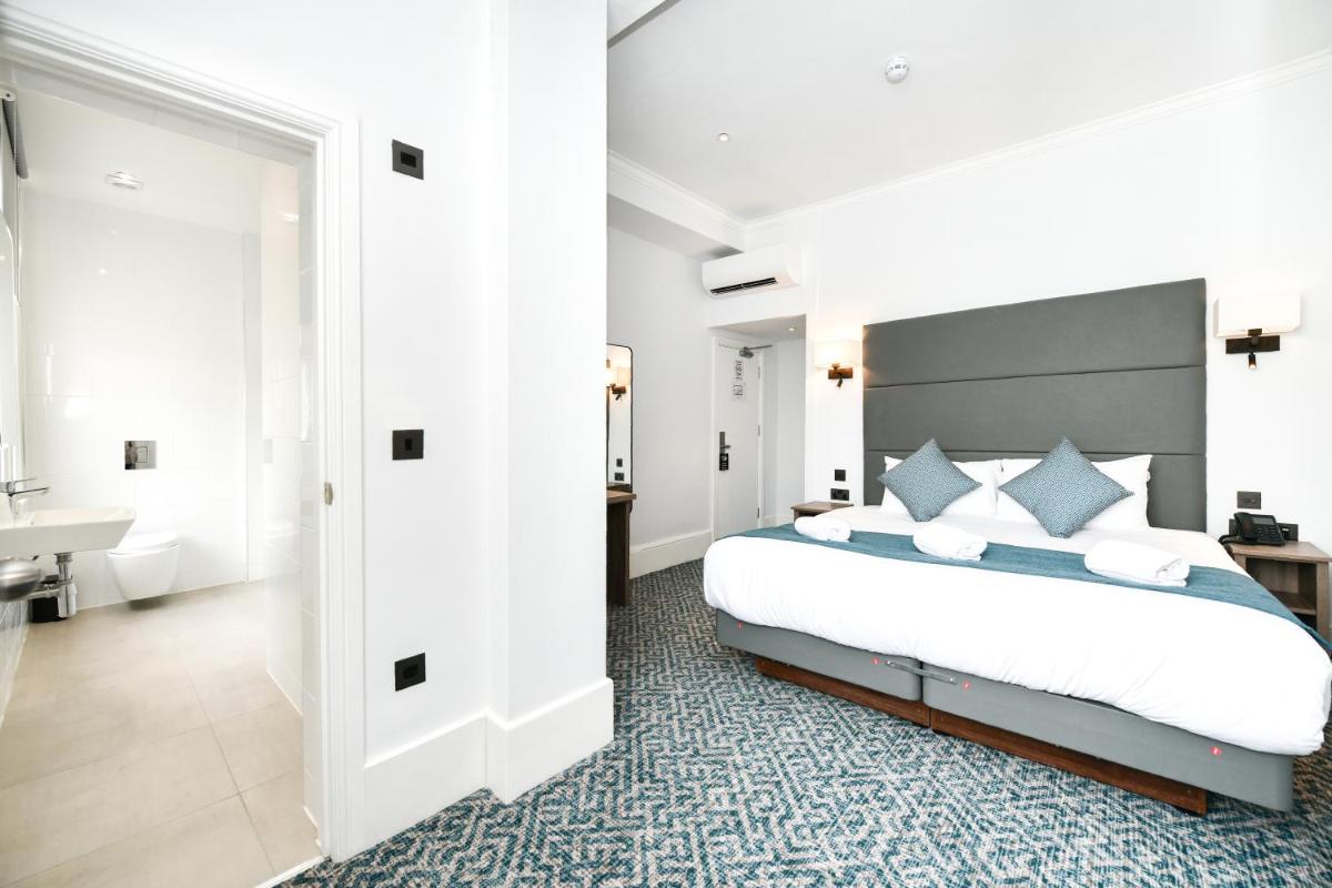 The J Hyde Park 17