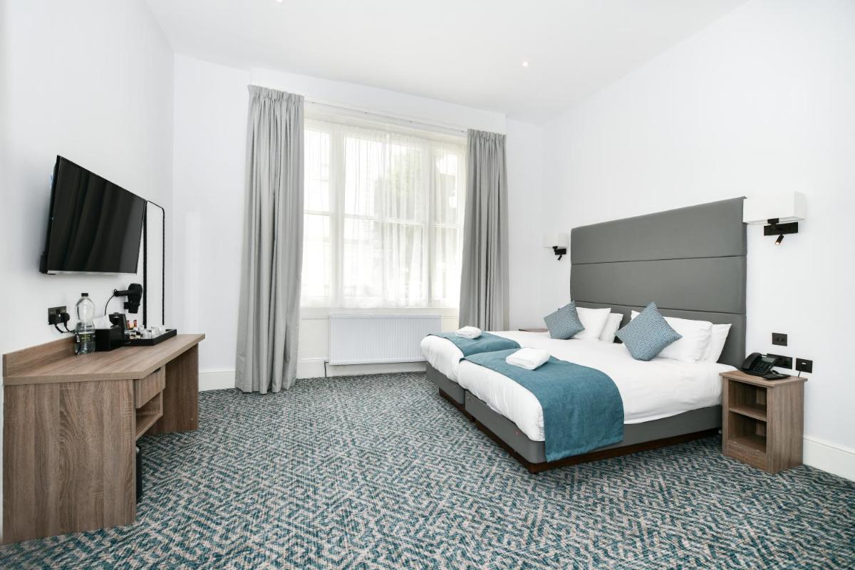 The J Hyde Park 16