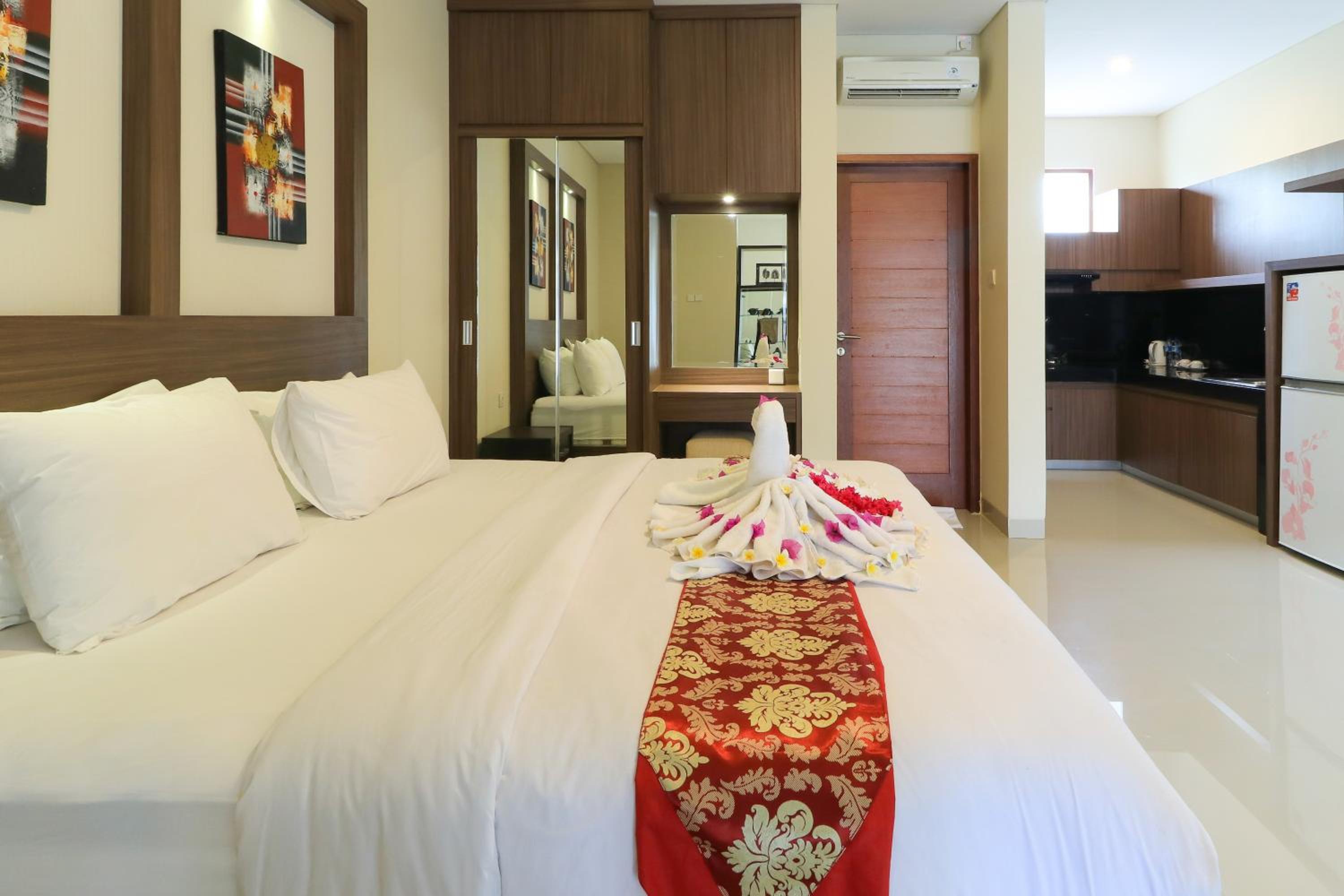 Royal Majesty Villas Jimbaran view 4