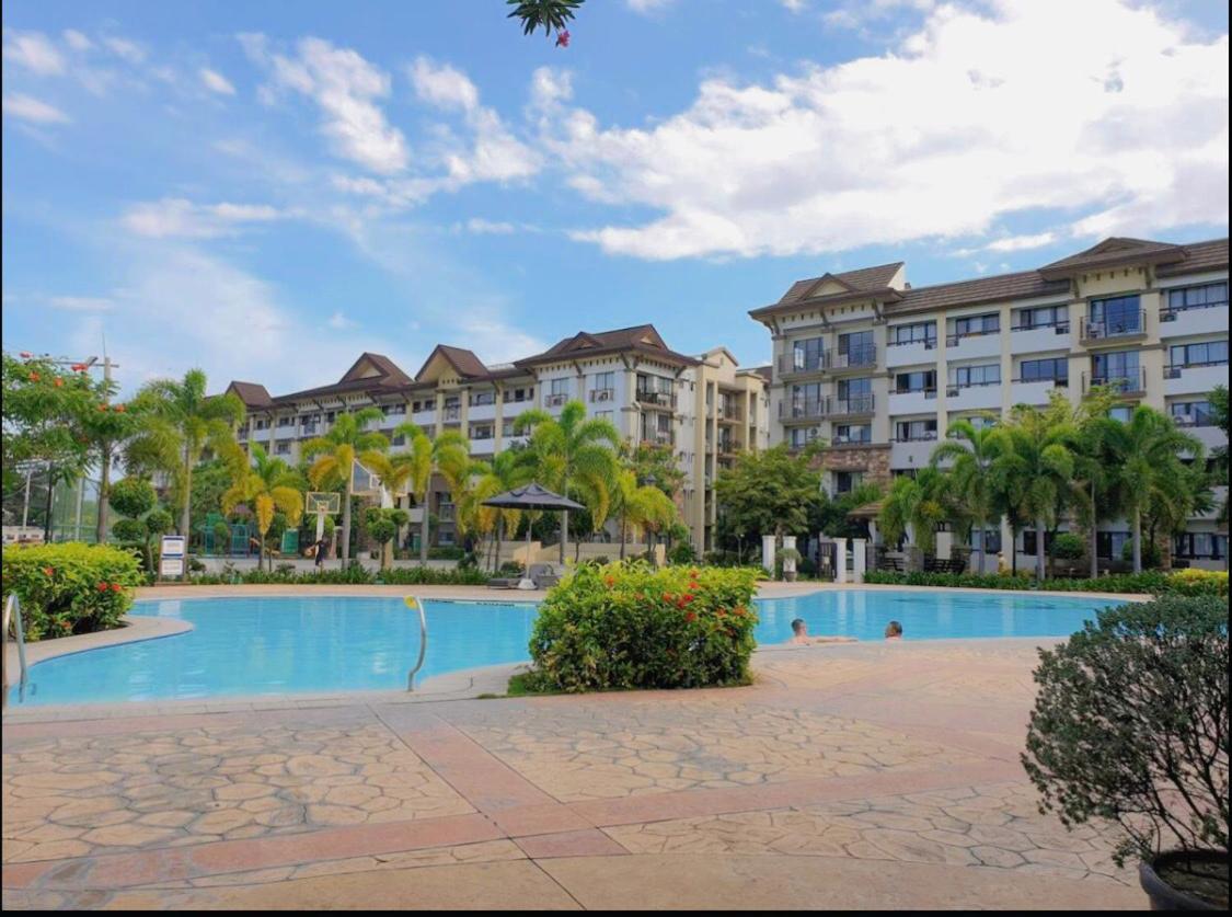 One Oasis Condo beside SM Mall view 4
