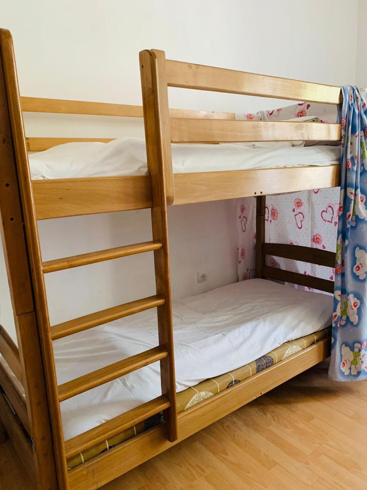 Daisy Hostel & Tour