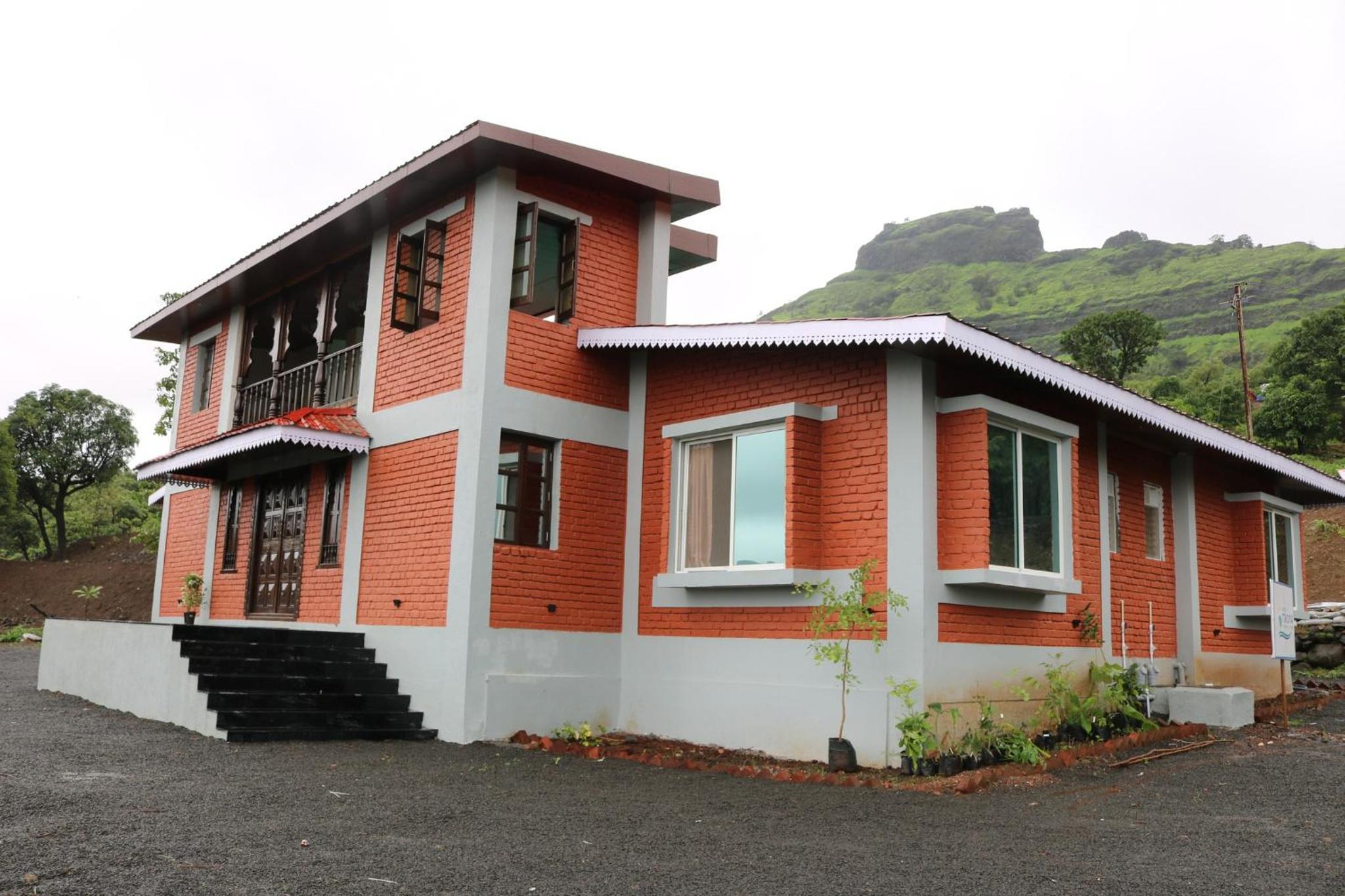 Shinde's Tikona Valley Farm
