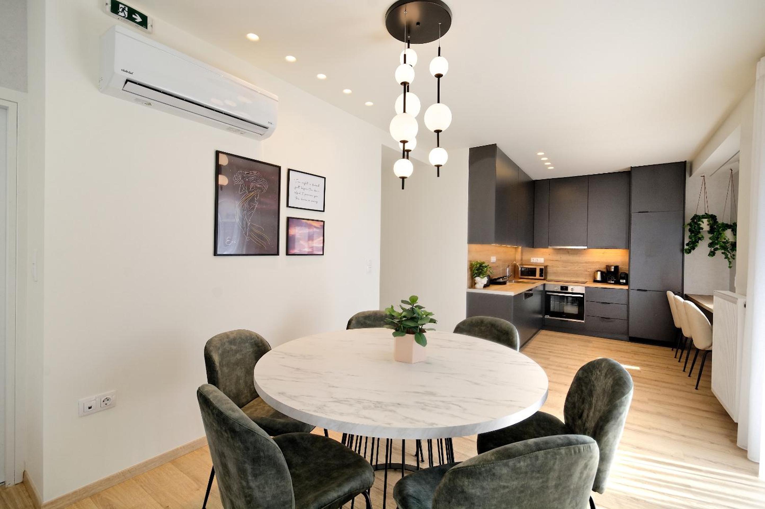 Eos Residence