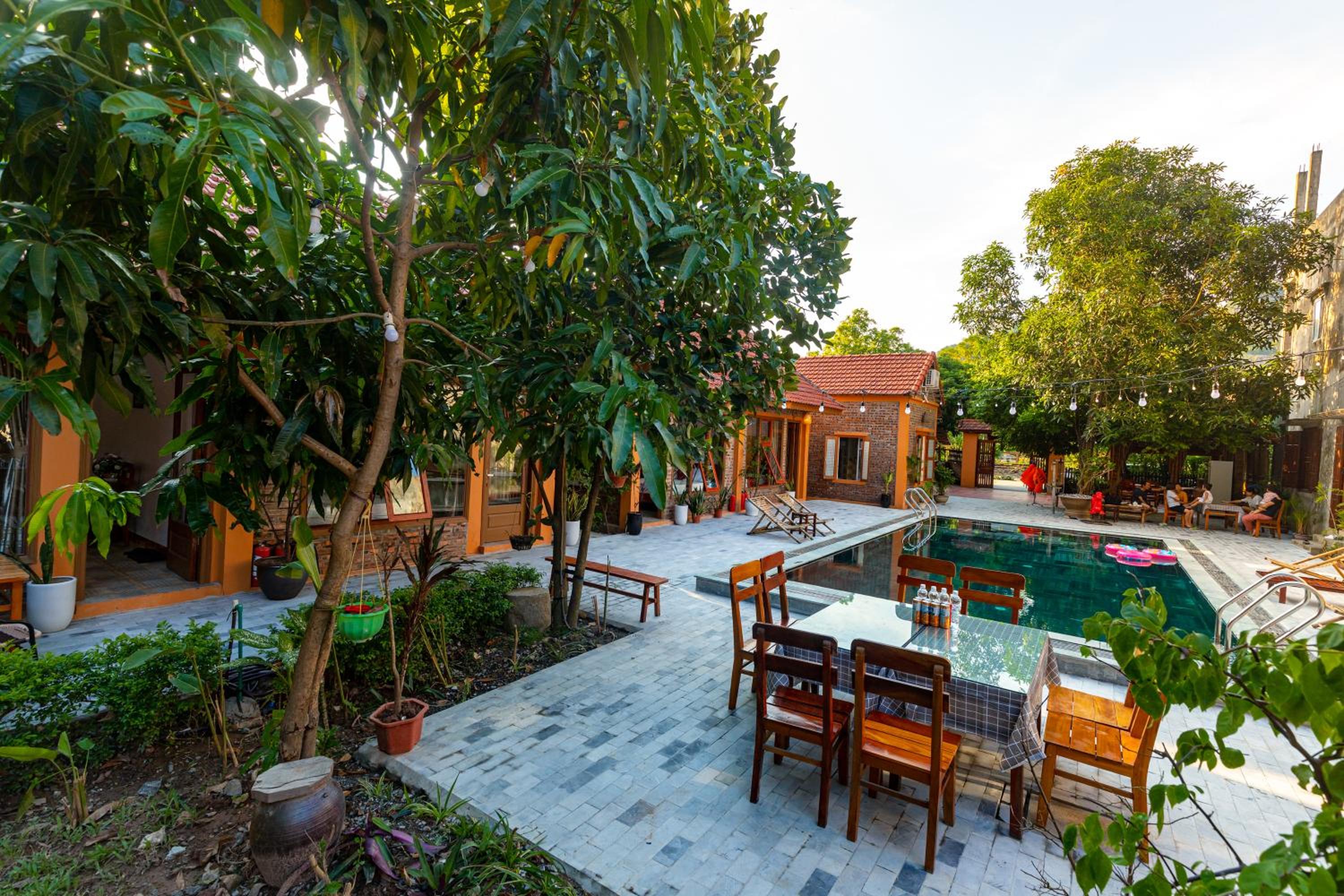Tam Coc mountain bungalow 18