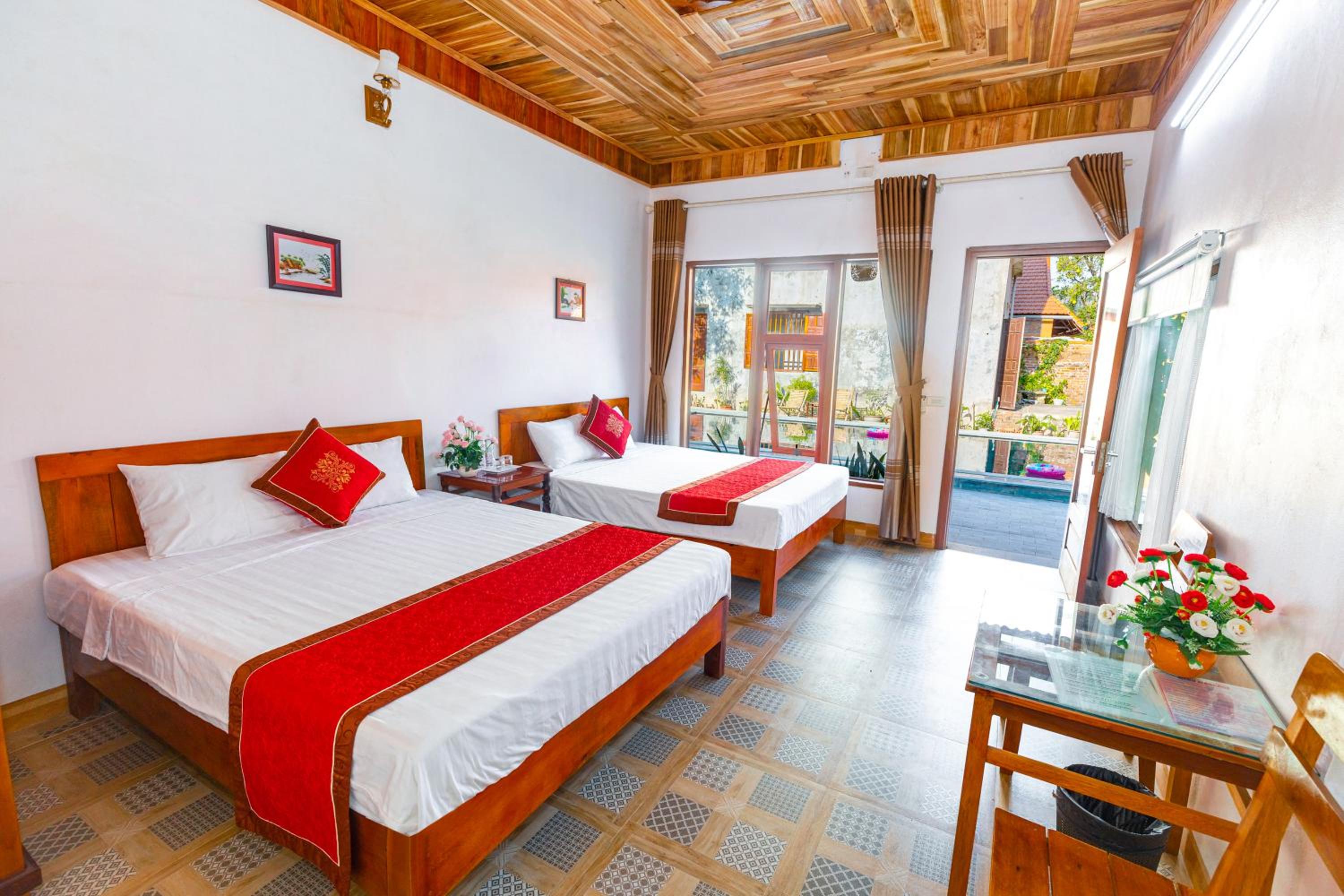 Tam Coc mountain bungalow