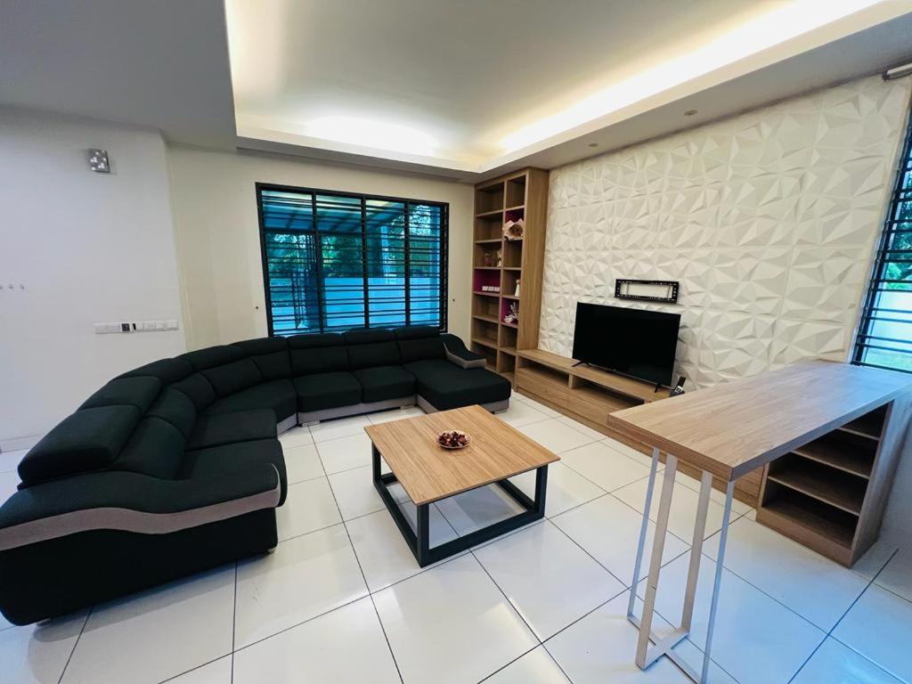 Kulai Lagenda Putra Corner House 古来公主城民宿 near JPO photo 4