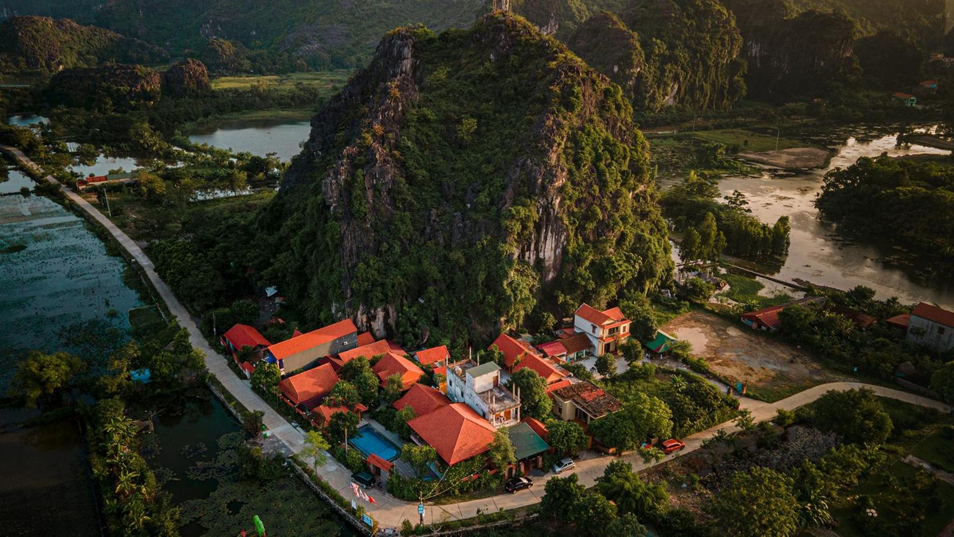 Tam Coc mountain bungalow 20