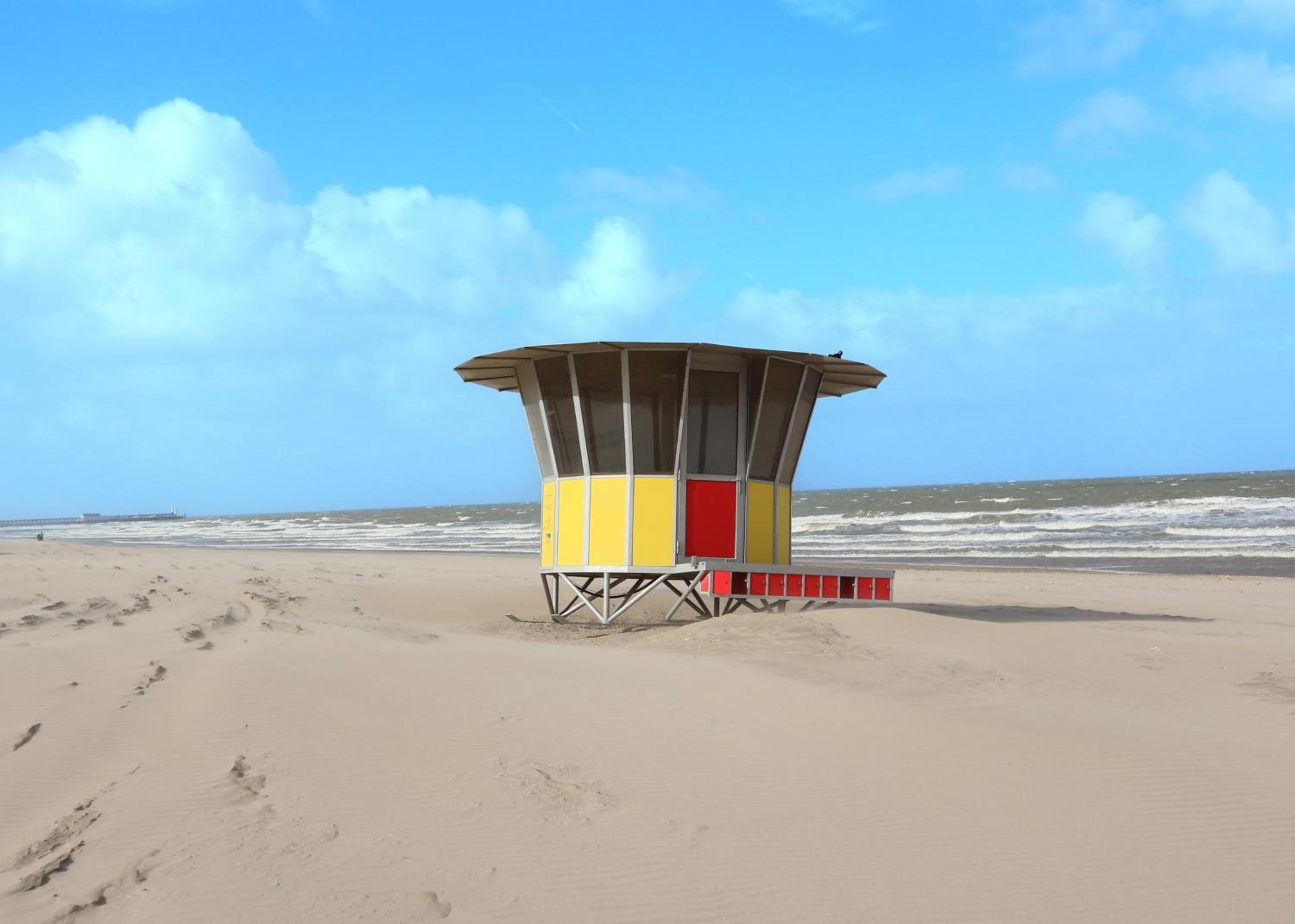 Ruim appartement 1min van strand met privé parking