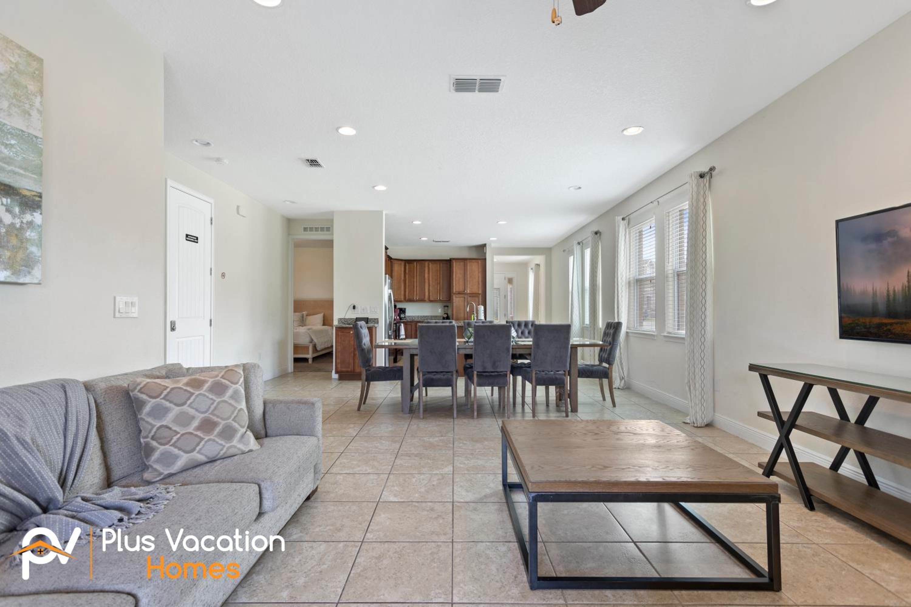 Huge 8BD Home - POOLSpa - GameMovie room