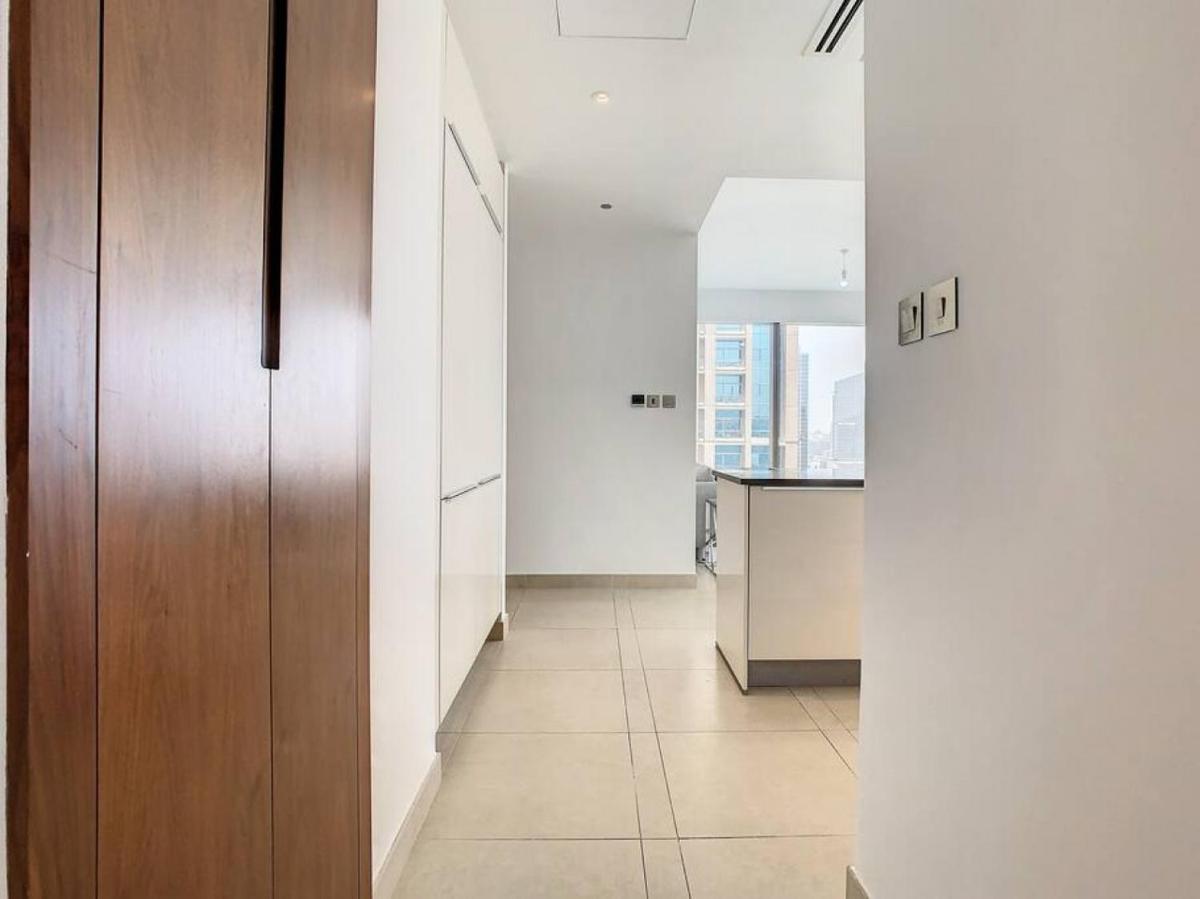 Key View - Marina Gate 1