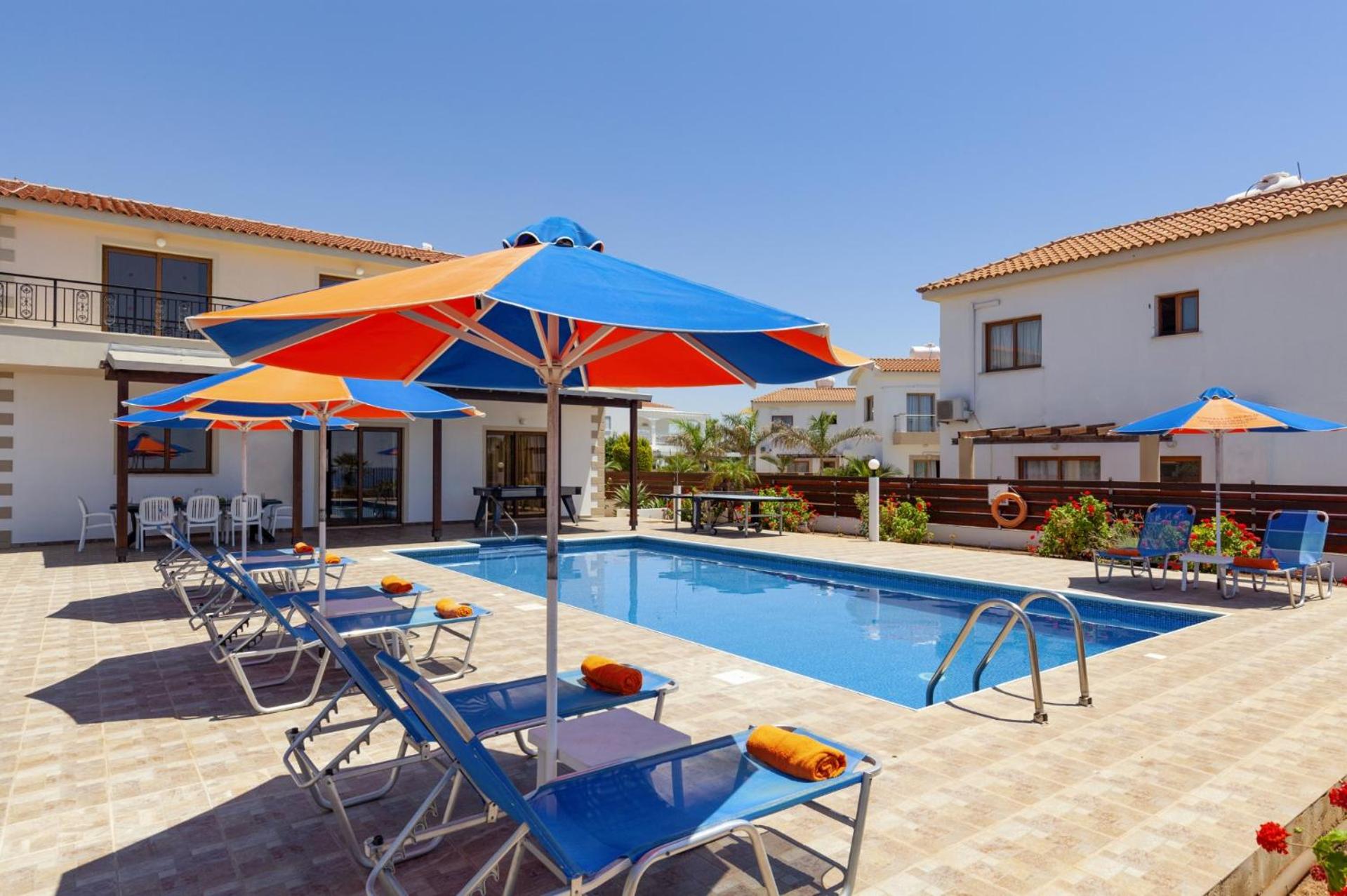 Villa Antonia by Villa Plus