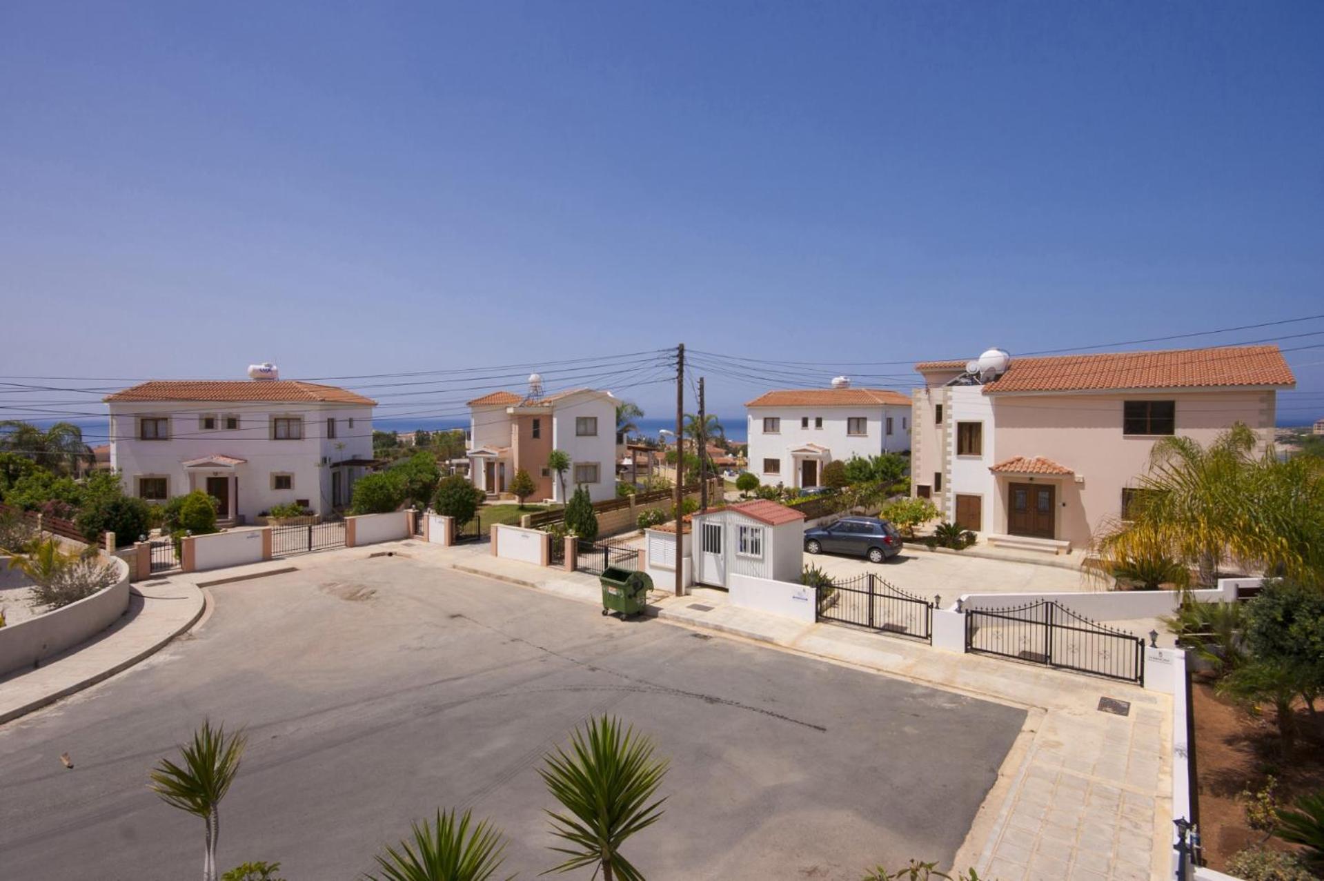 Villa Antonia by Villa Plus