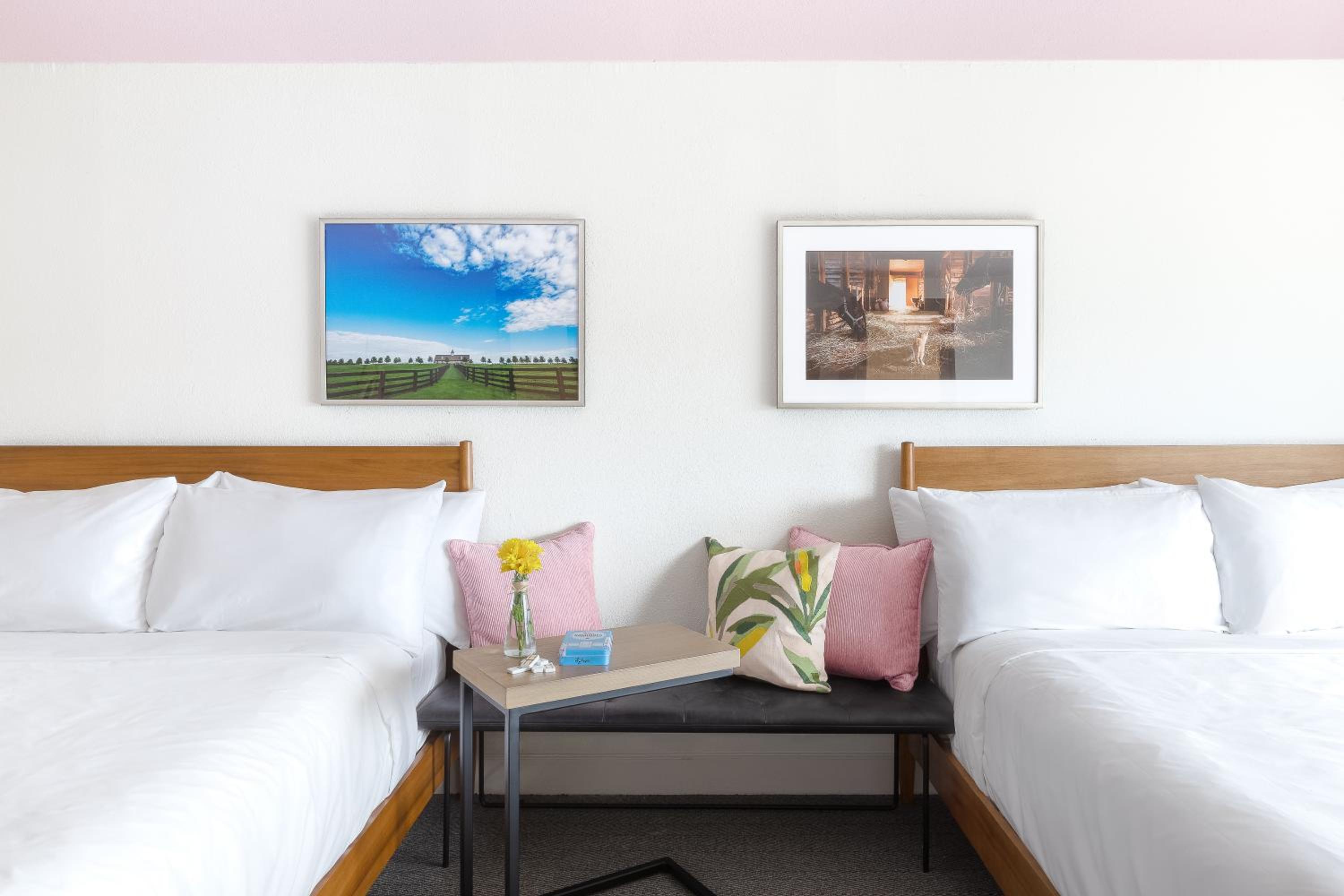 Lexington Vacations - Elwood Hotel Suites - Property Image 20