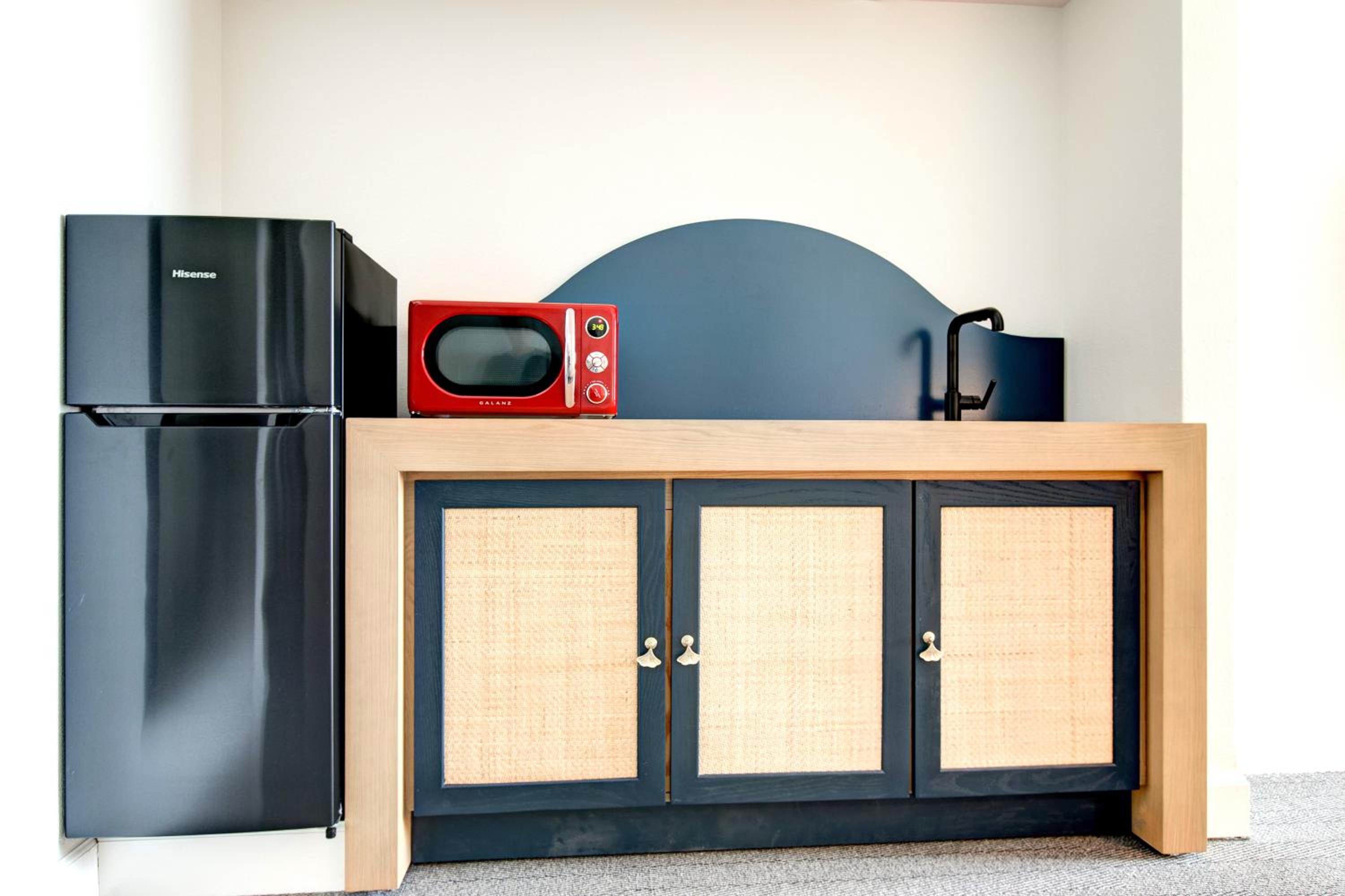 Lexington Vacations - Elwood Hotel Suites - Property Image 9