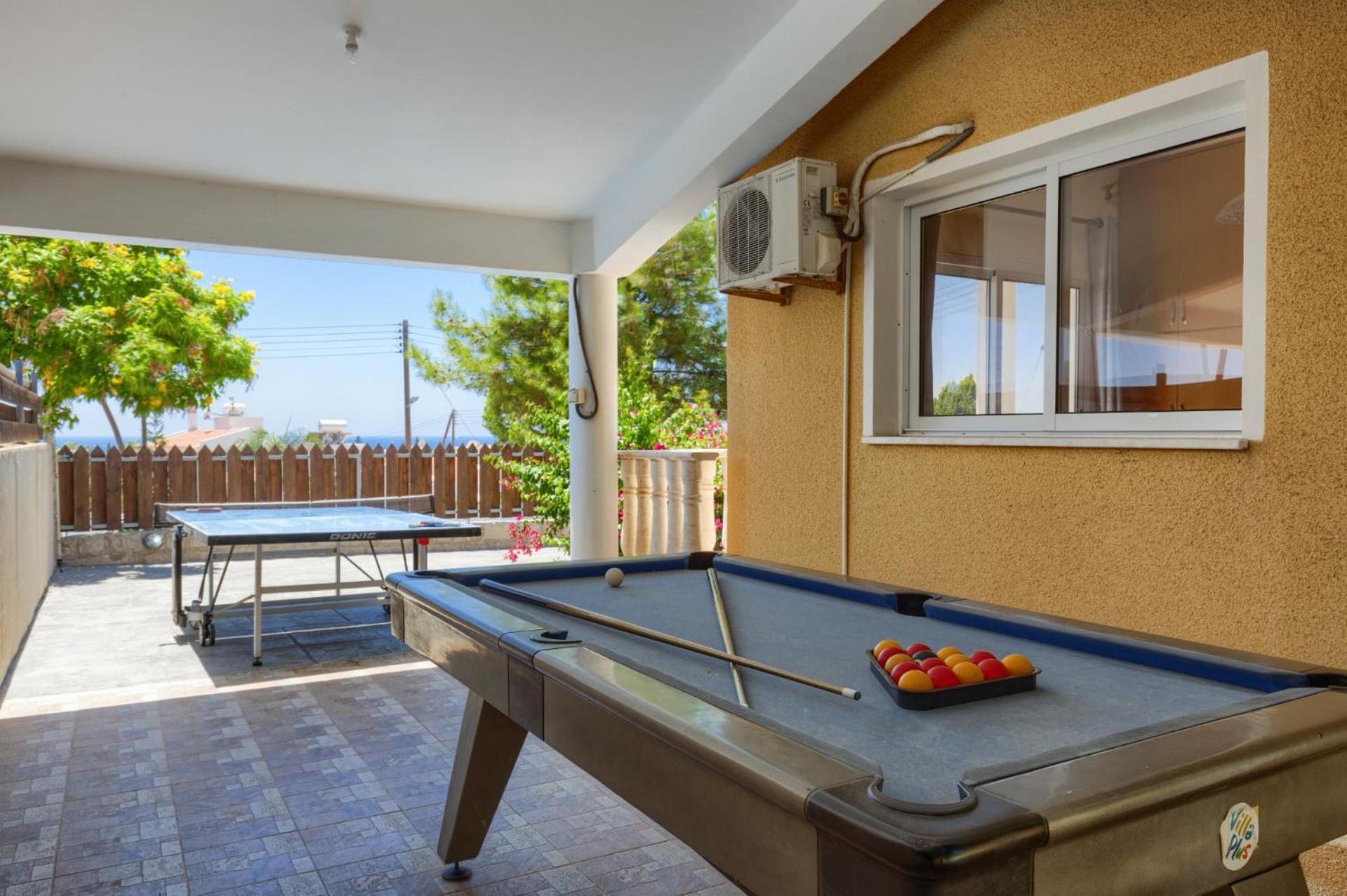 Villa Camelia by Villa Plus