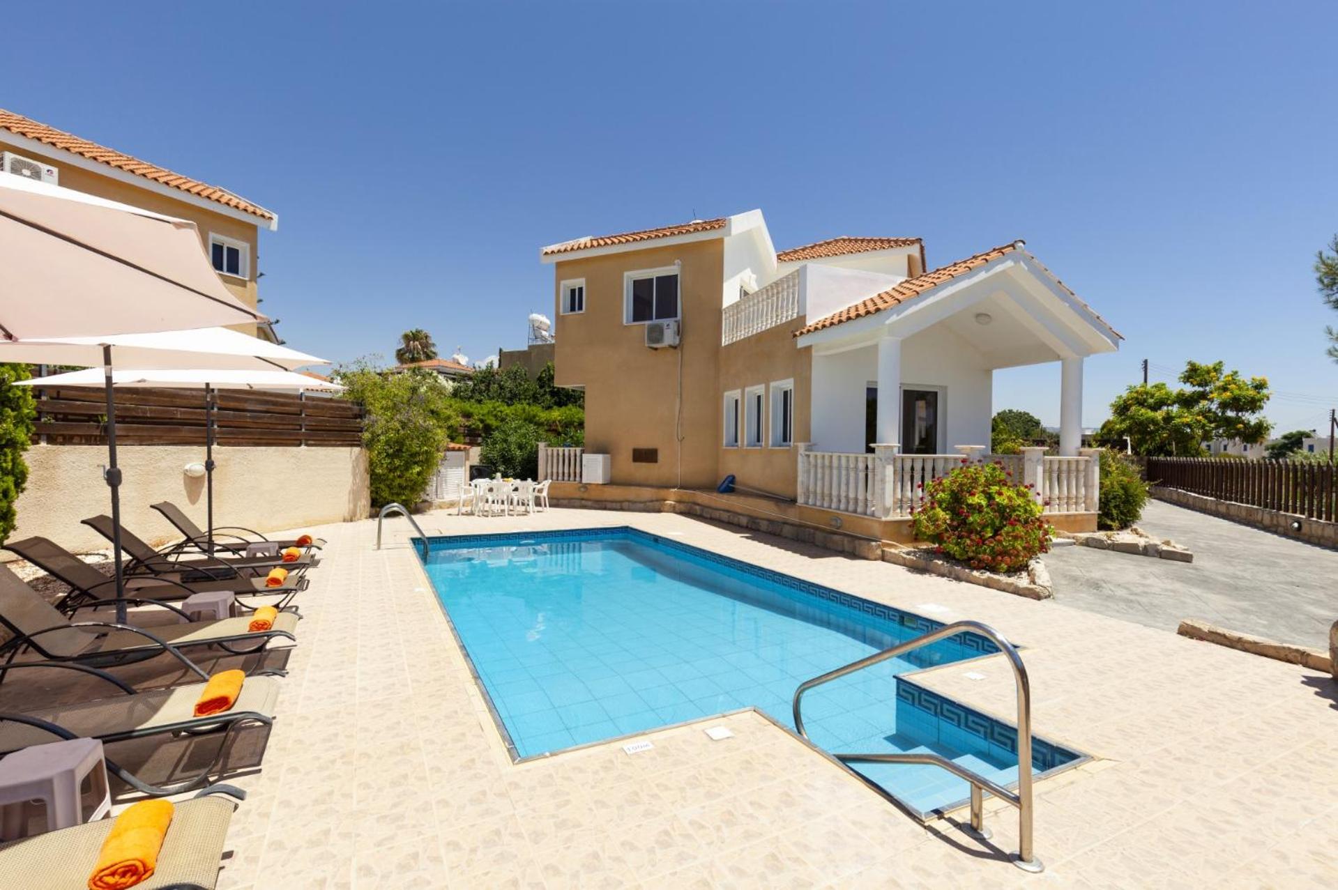 Villa Camelia by Villa Plus
