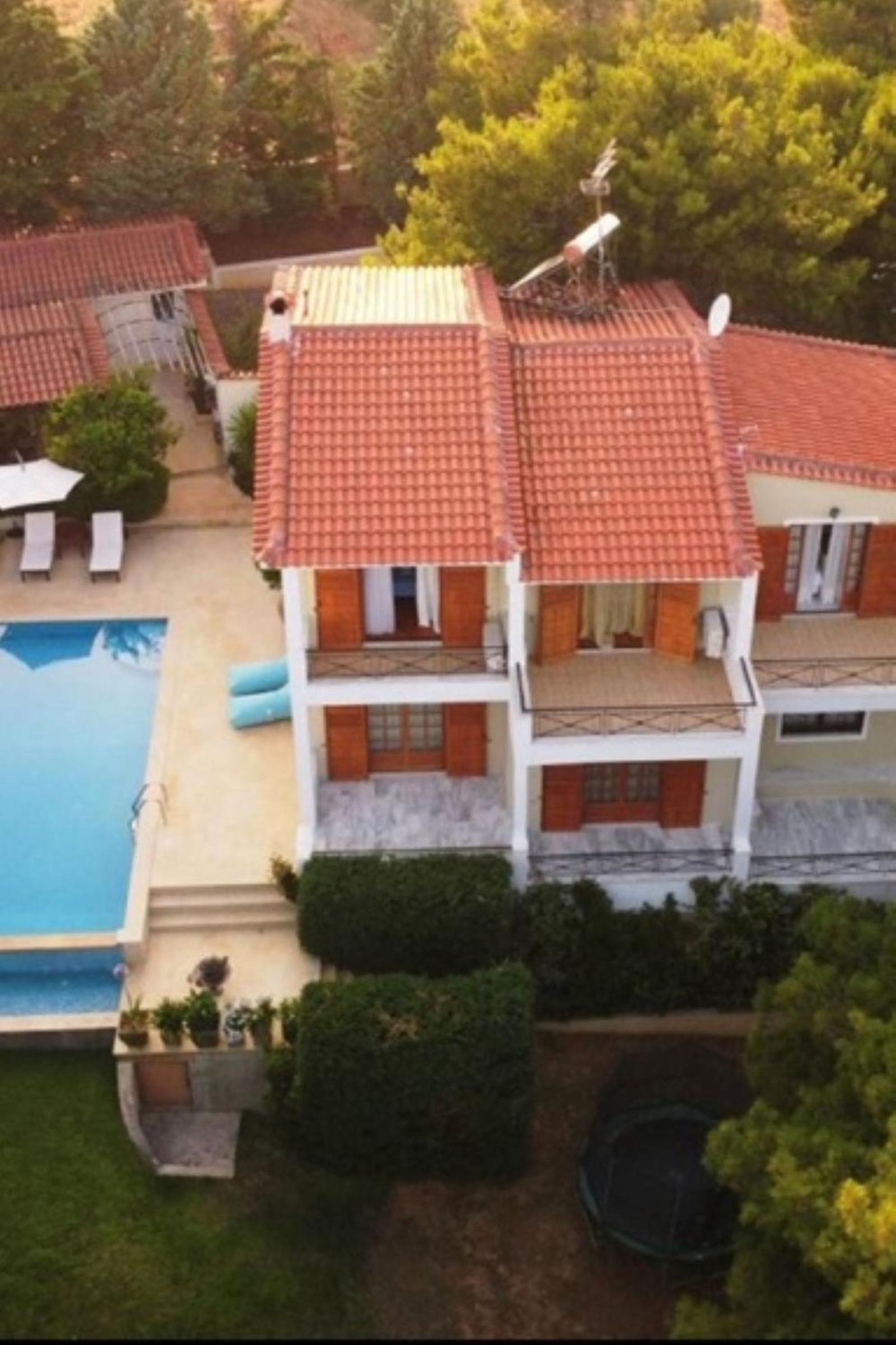 Villa Corina near the Airport view 3