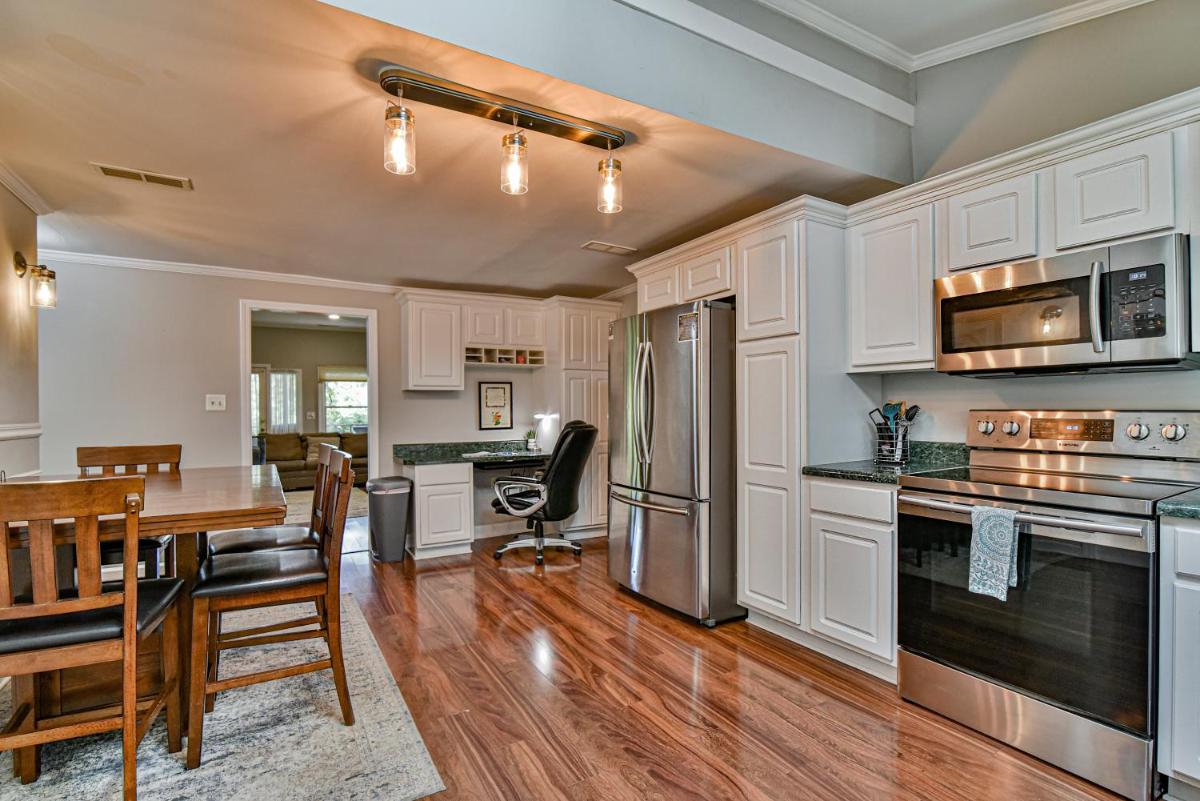 South Asheville home with hot tub just 11 miles to downtown view 4
