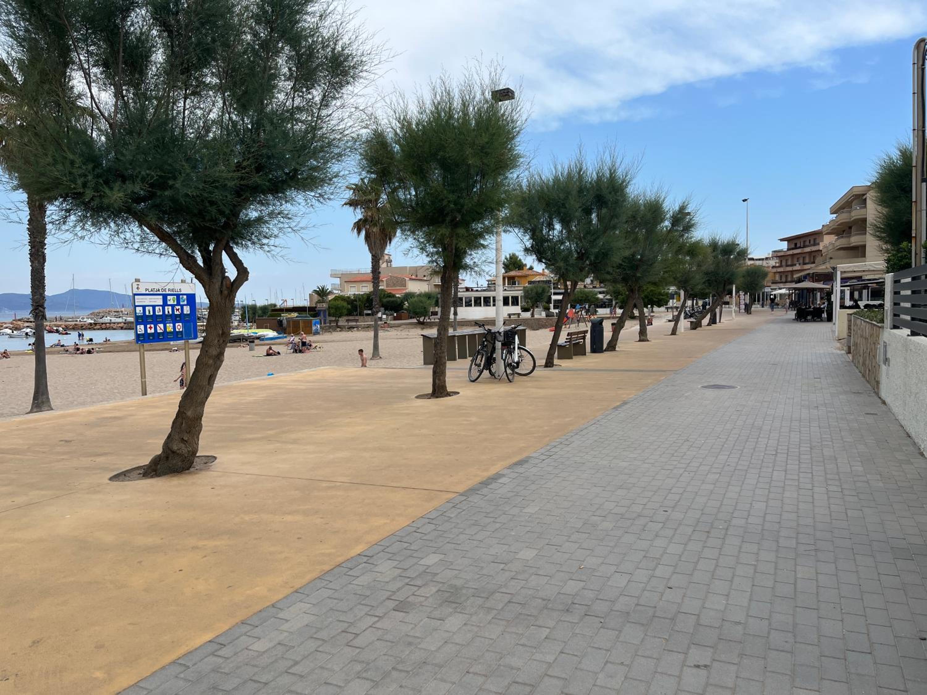 Apartamento en la playa. Free Parking. Free WiFi photo 3