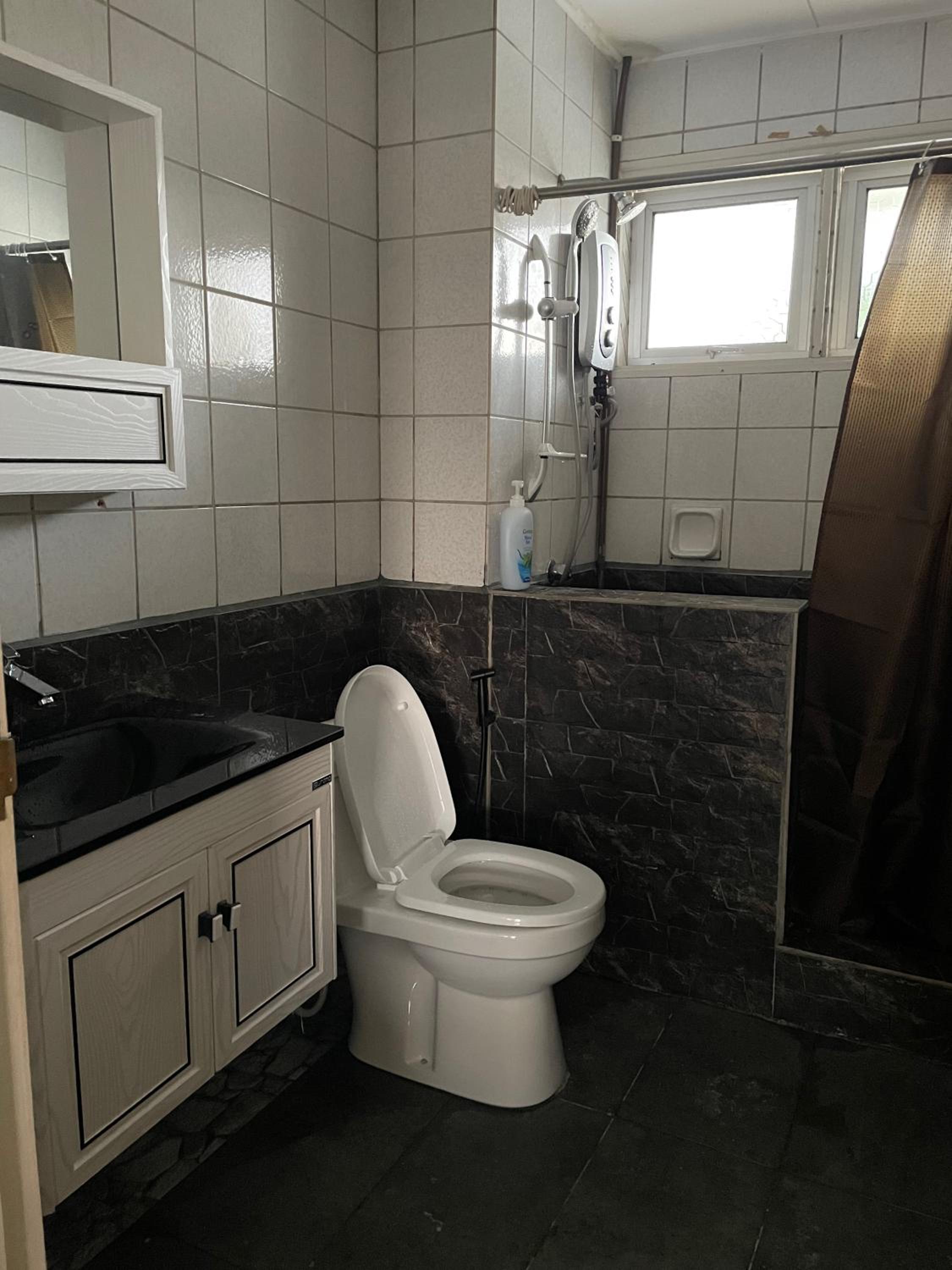 Seri Bulan Holiday Apartment Affordable 2BR Beachside Stay in Teluk Kemang, PD photo 6