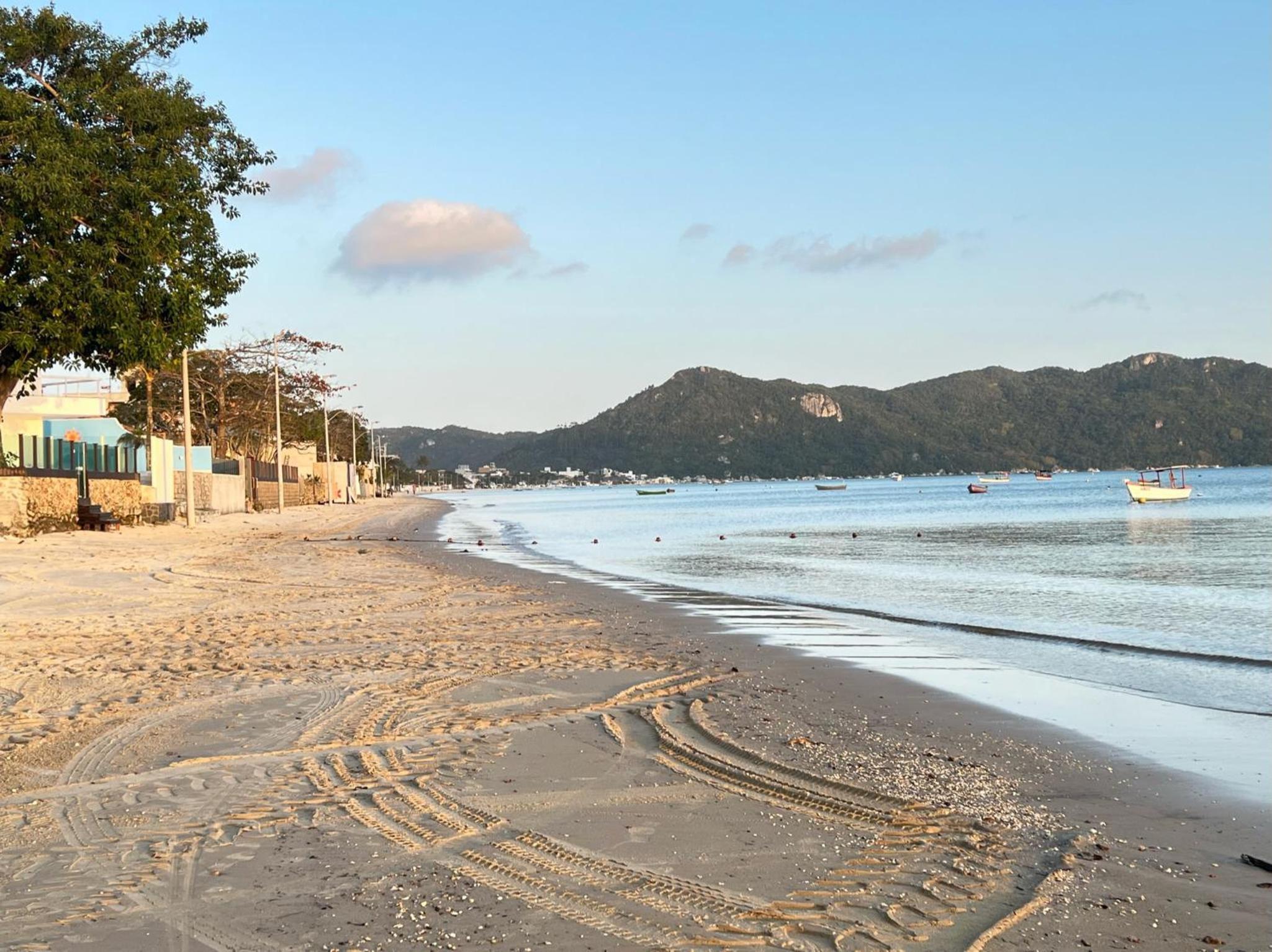Surpreendente apto, 290 metros da praia!