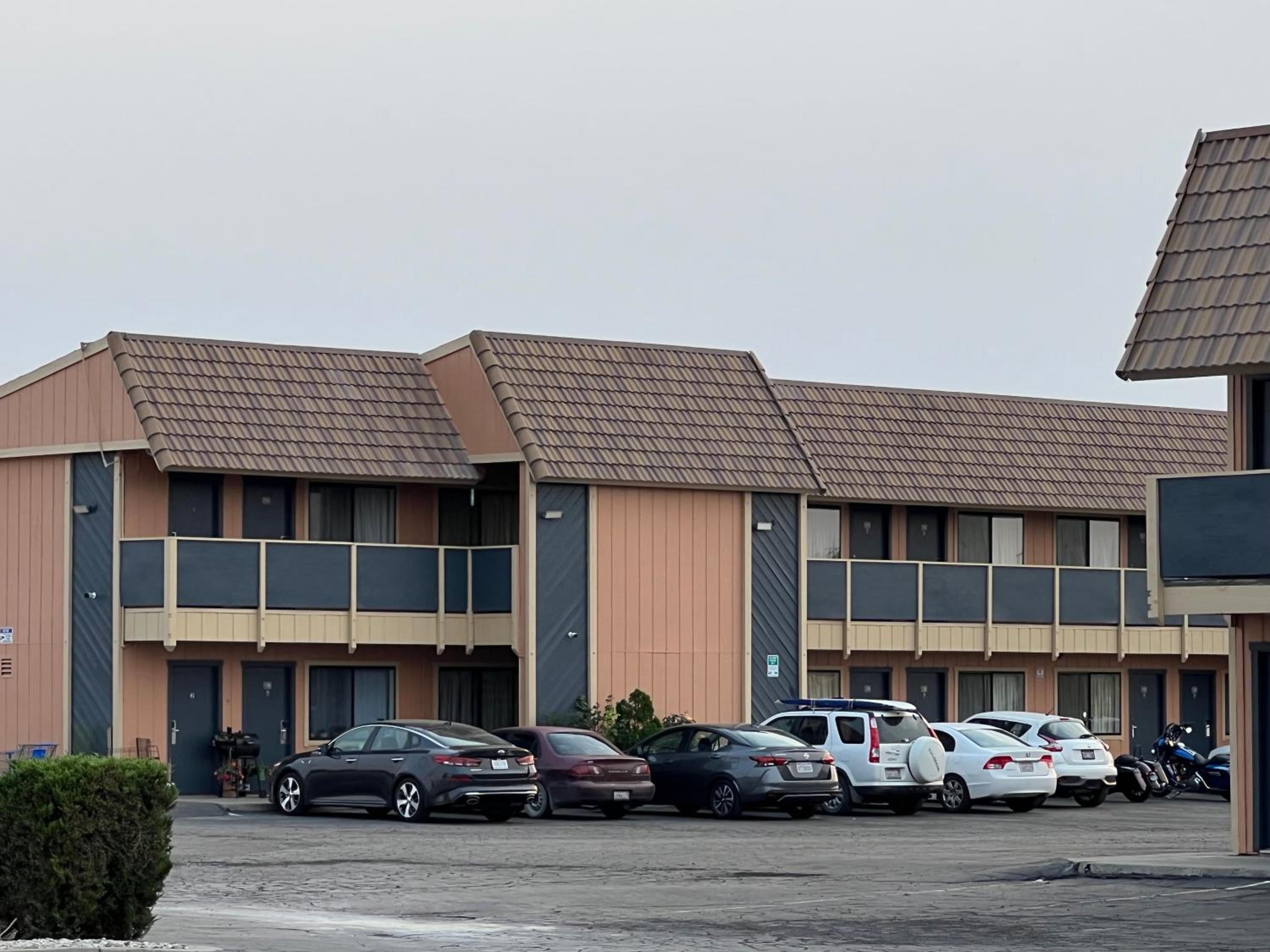 Budget Inn