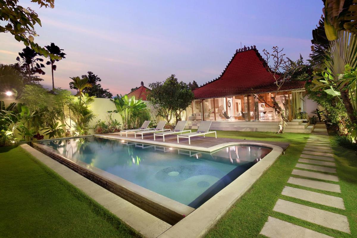 3 Bdr- Villa Joglo in Umalas, big open space and pool view 3