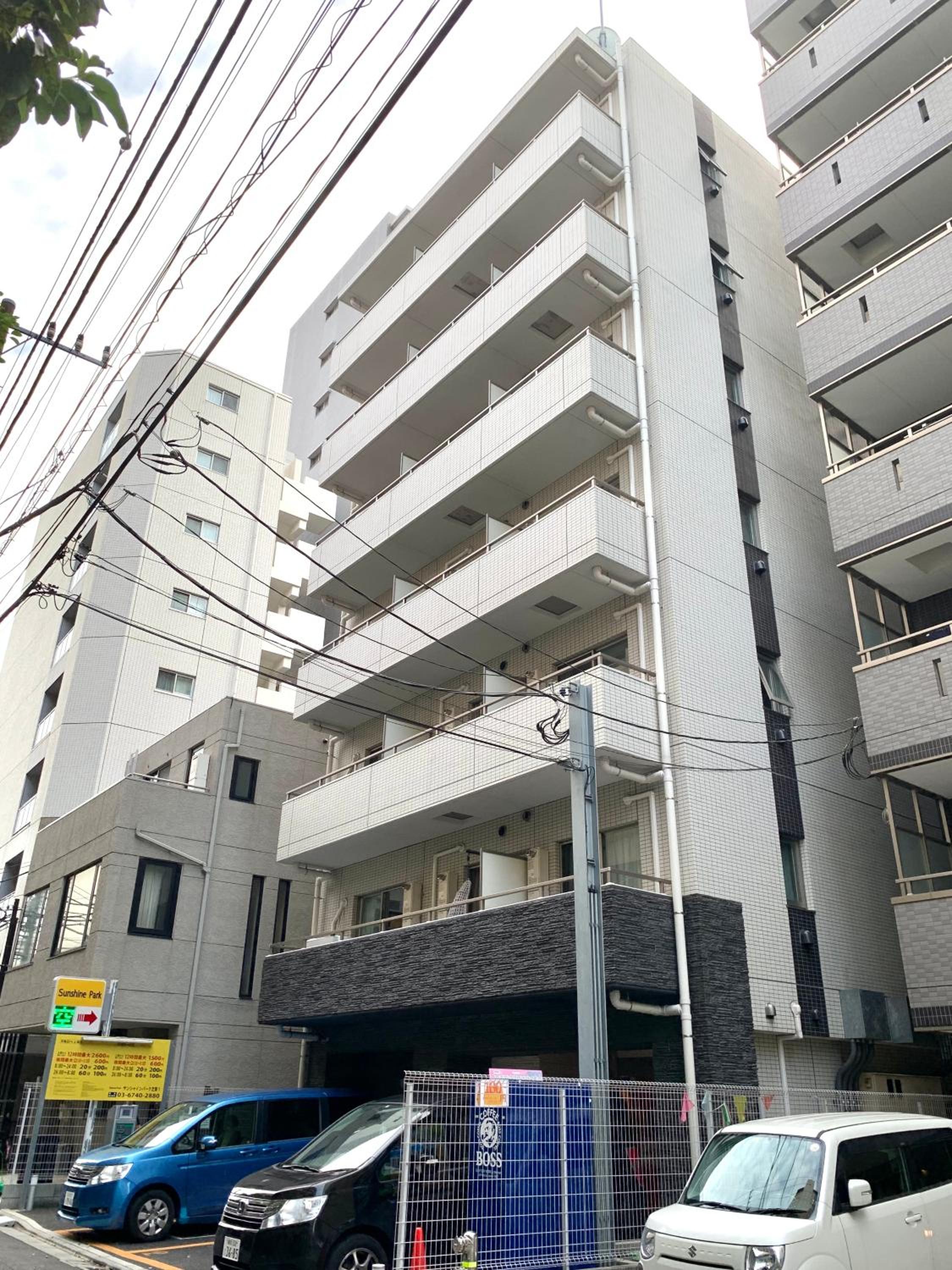 Tokyo Sunshine Tower Premium Hotel
