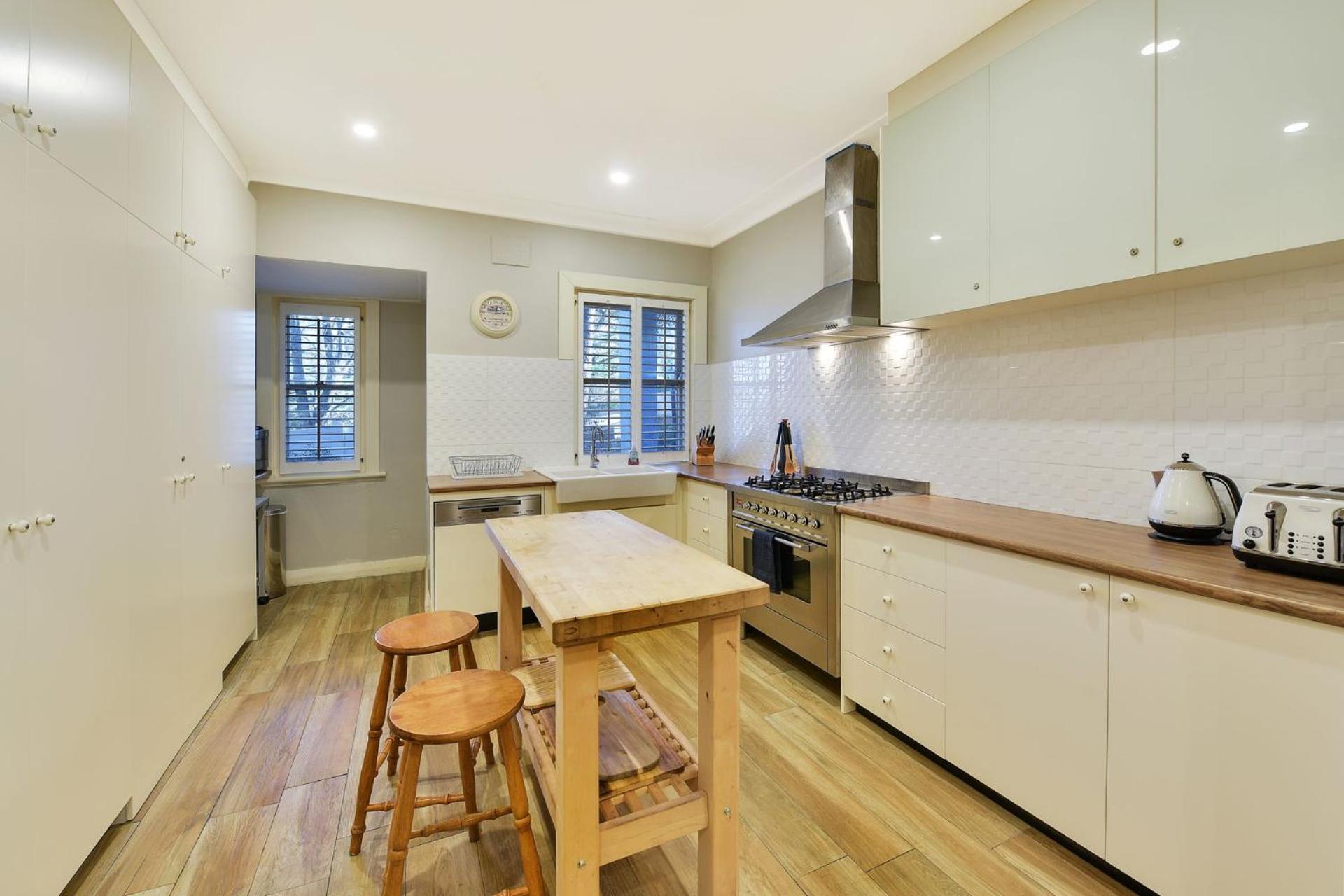 Woodford House of Leura view 2