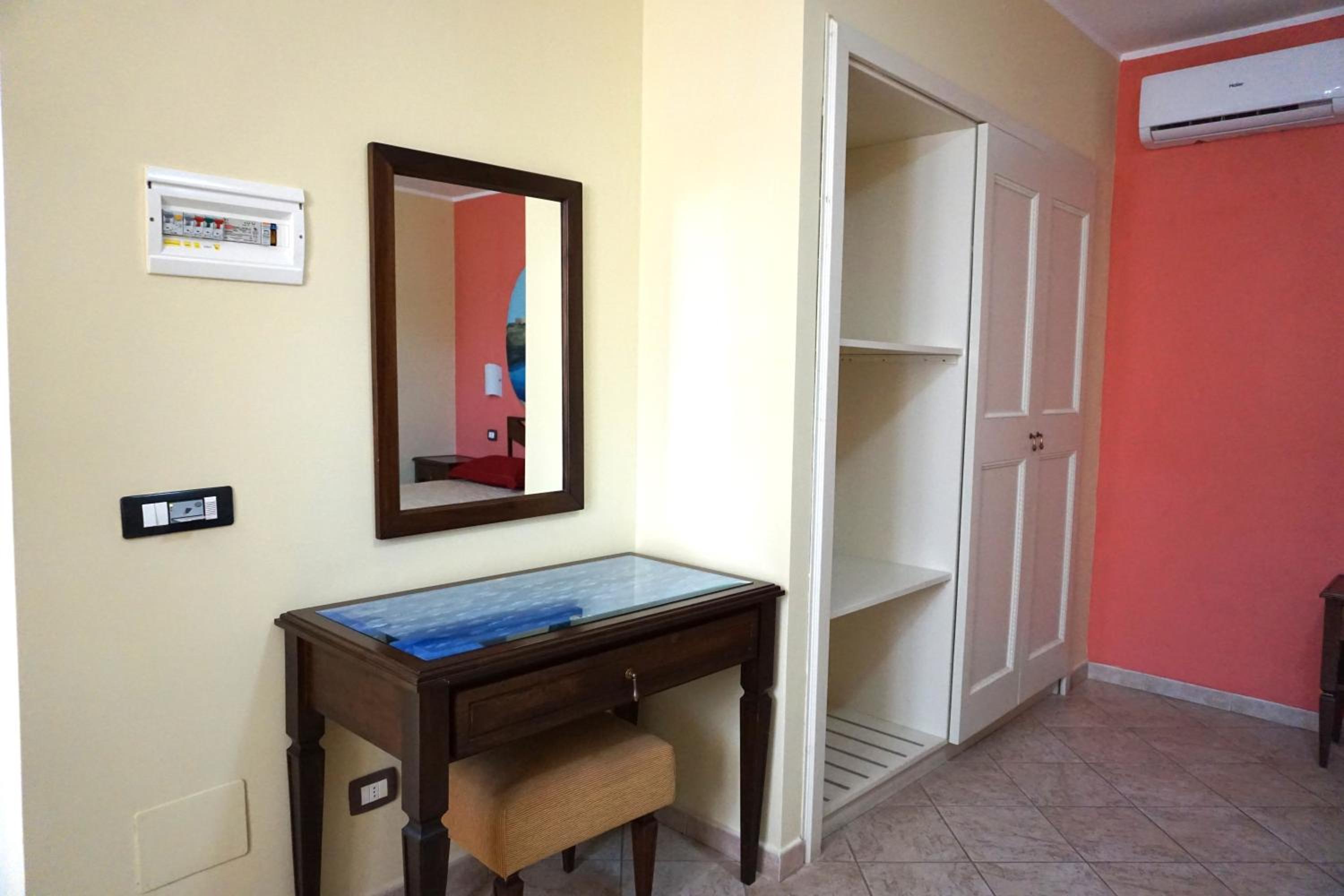 Puesta De Sol Residence photo 4