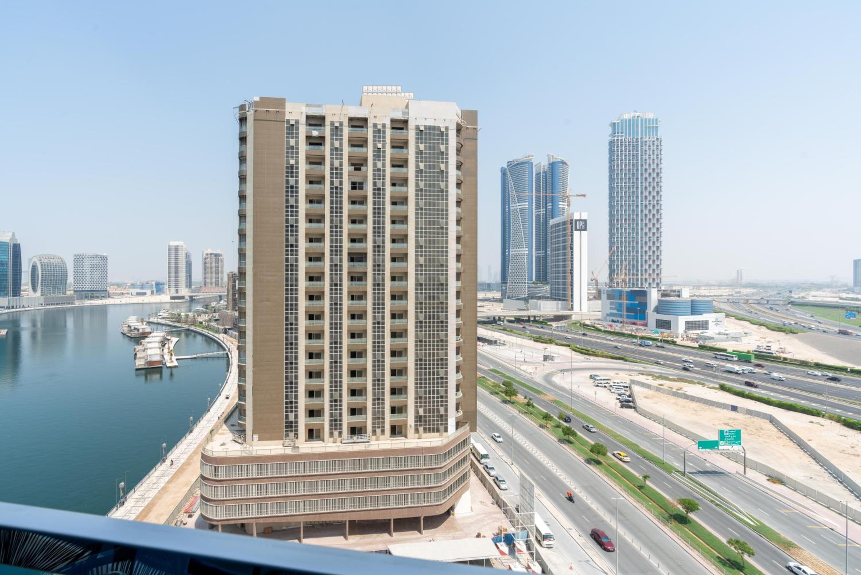 GlobalStay Business Bay Waves Tower Apartments Dubai