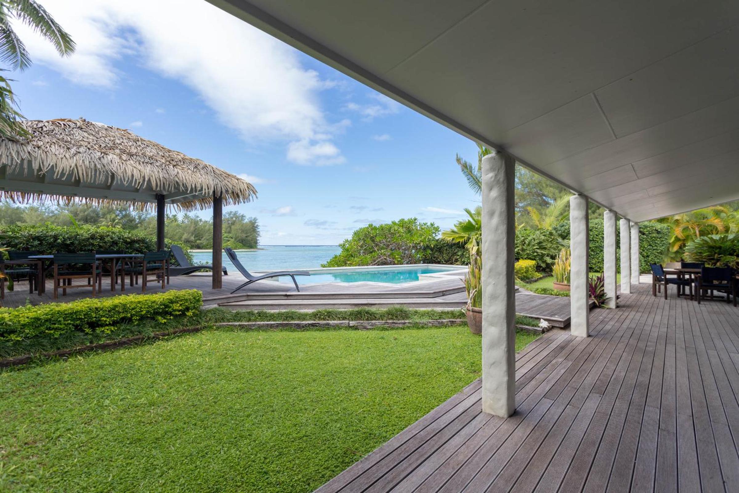 Muri Beach Villa