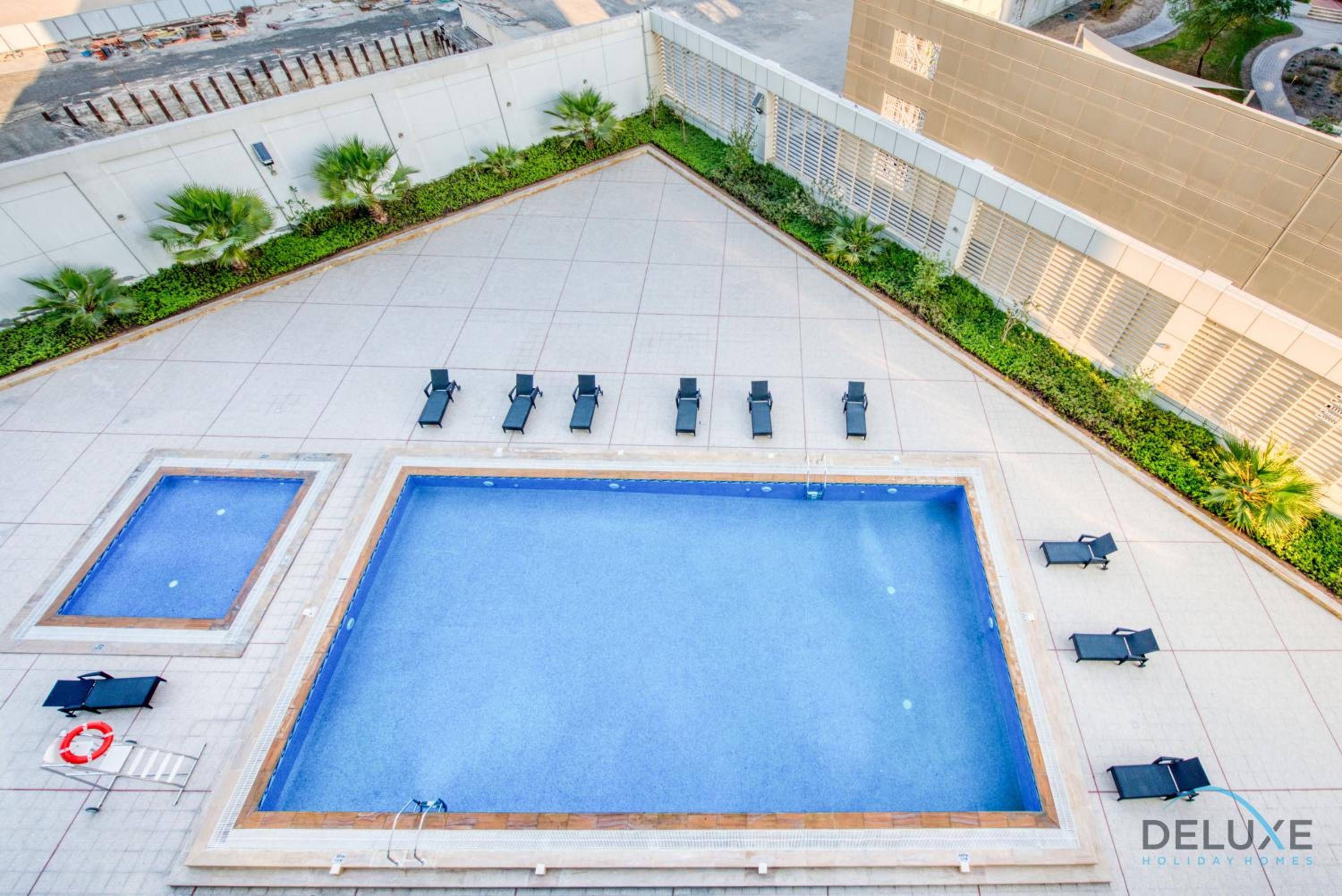 Pleasant Studio at Safir Tower 1 Business Bay by Deluxe Holiday Homes