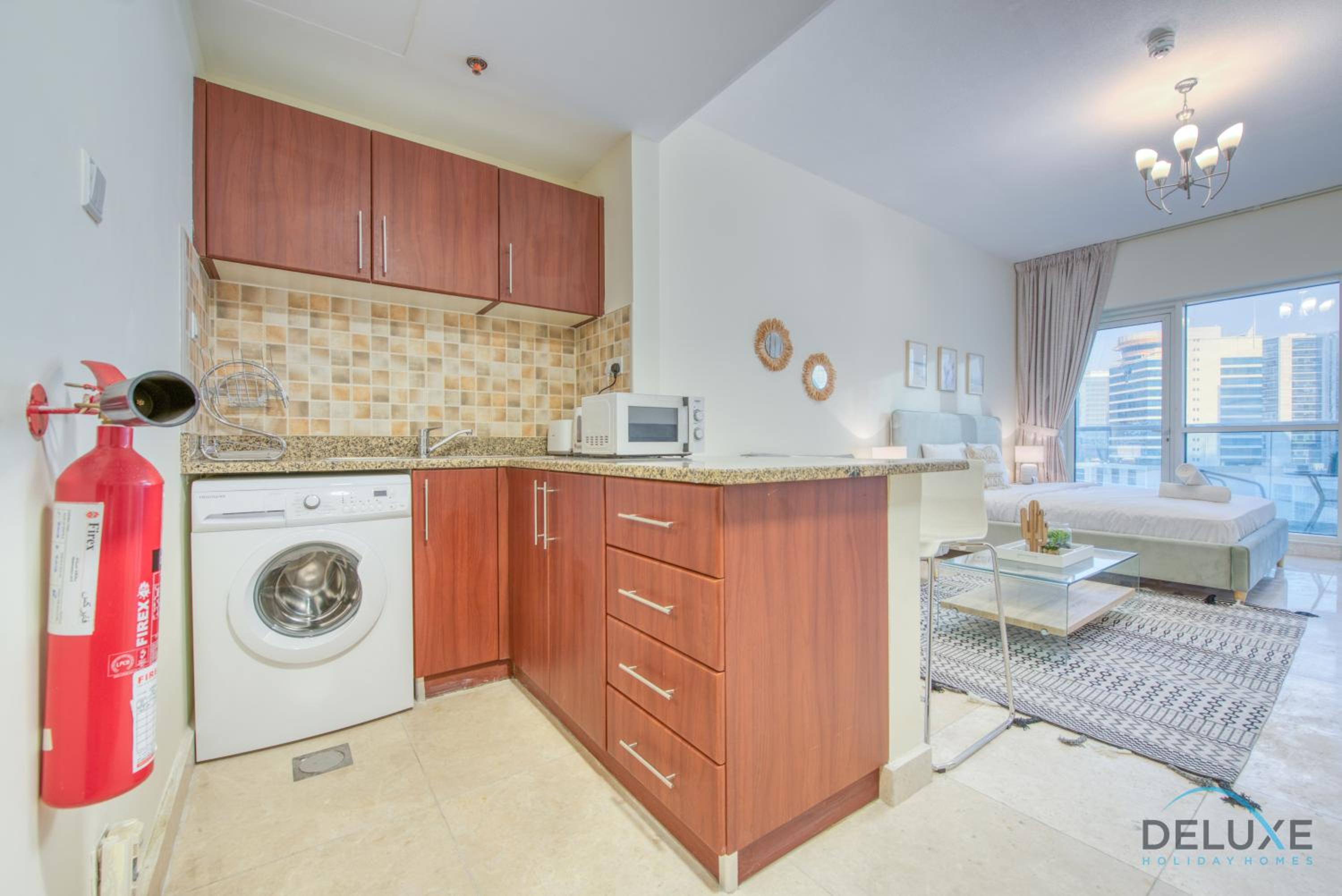 Pleasant Studio at Safir Tower 1 Business Bay by Deluxe Holiday Homes