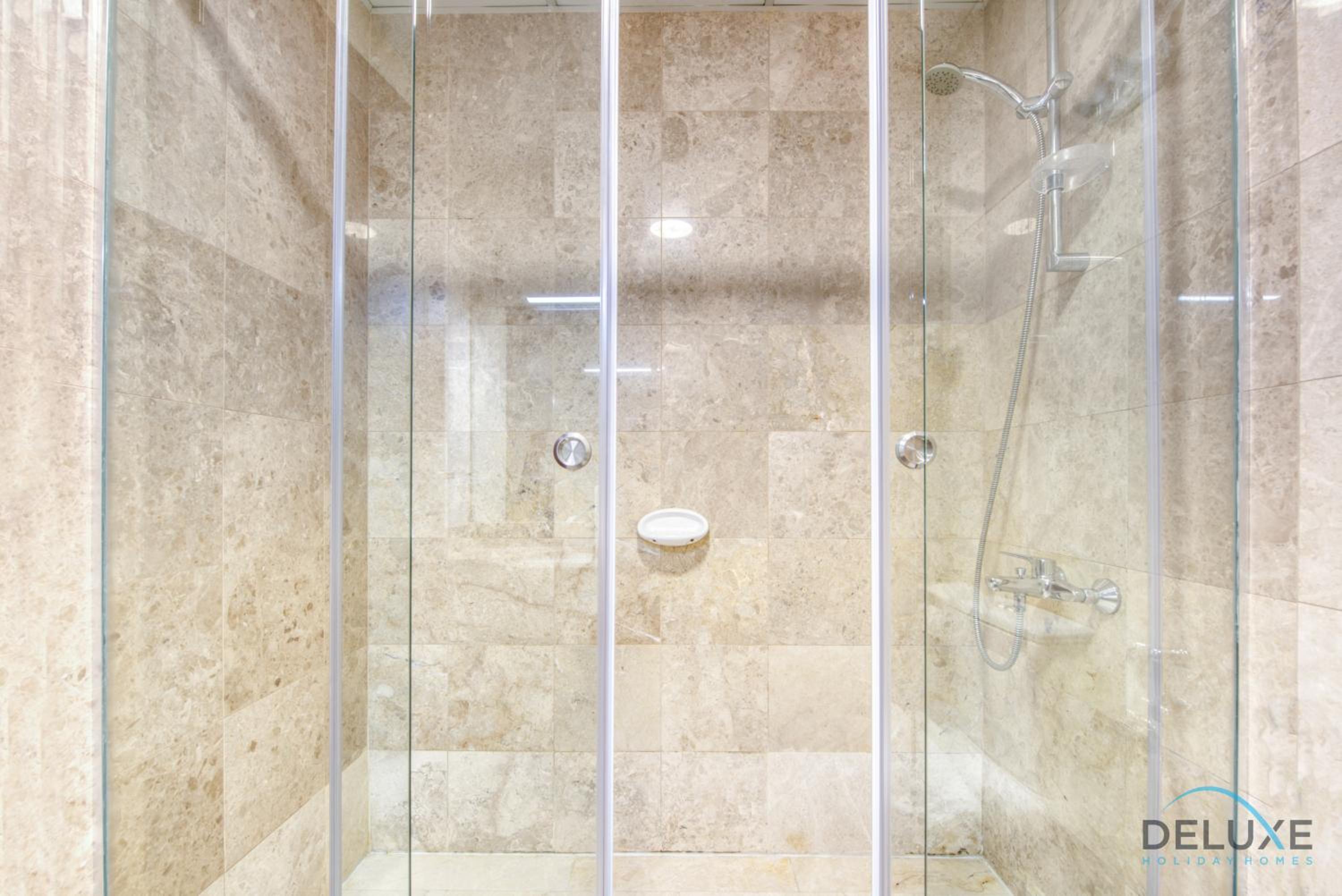 Pleasant Studio at Safir Tower 1 Business Bay by Deluxe Holiday Homes