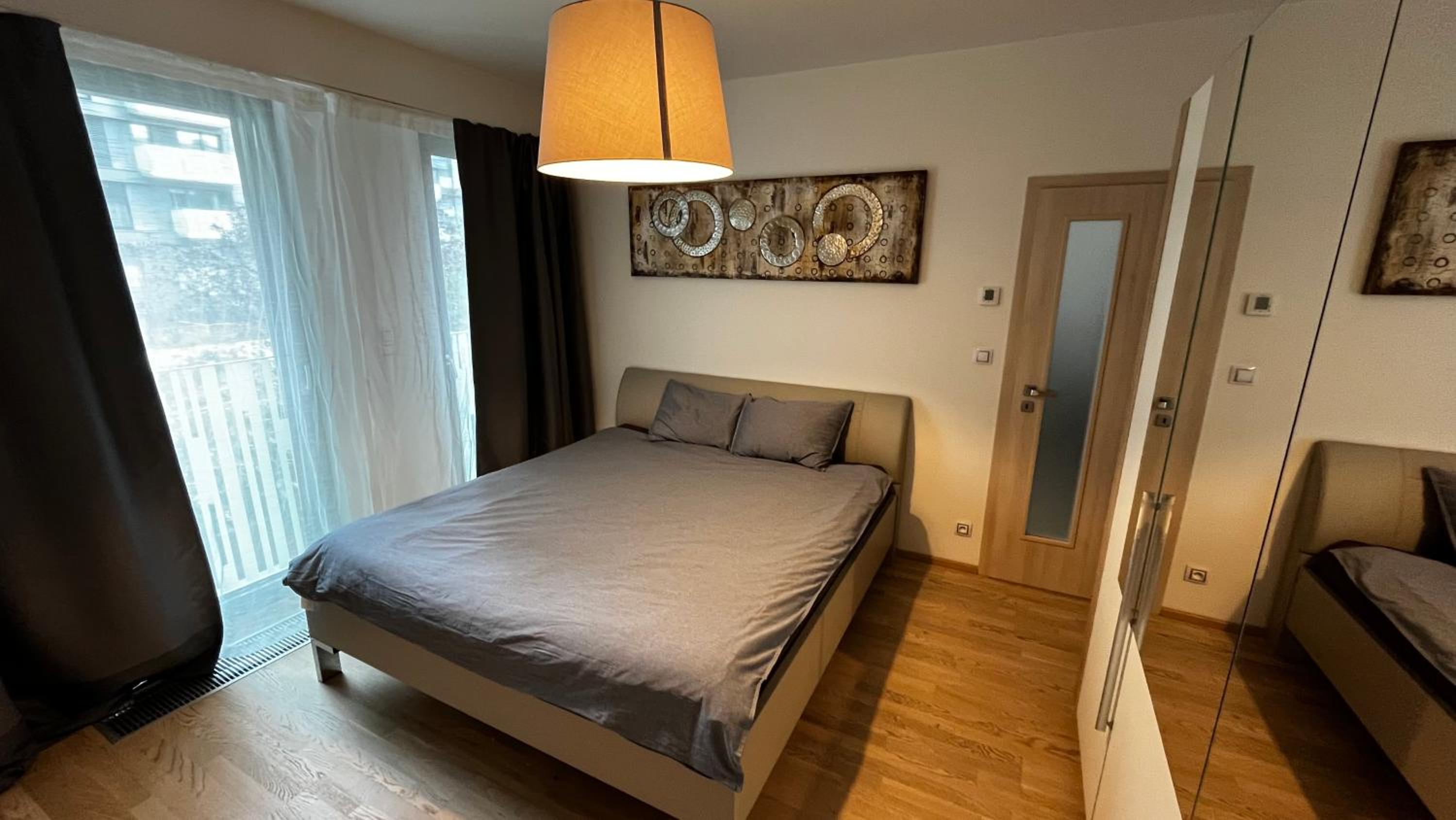 Residence Garden Tower - 8 min do centra, garaz
