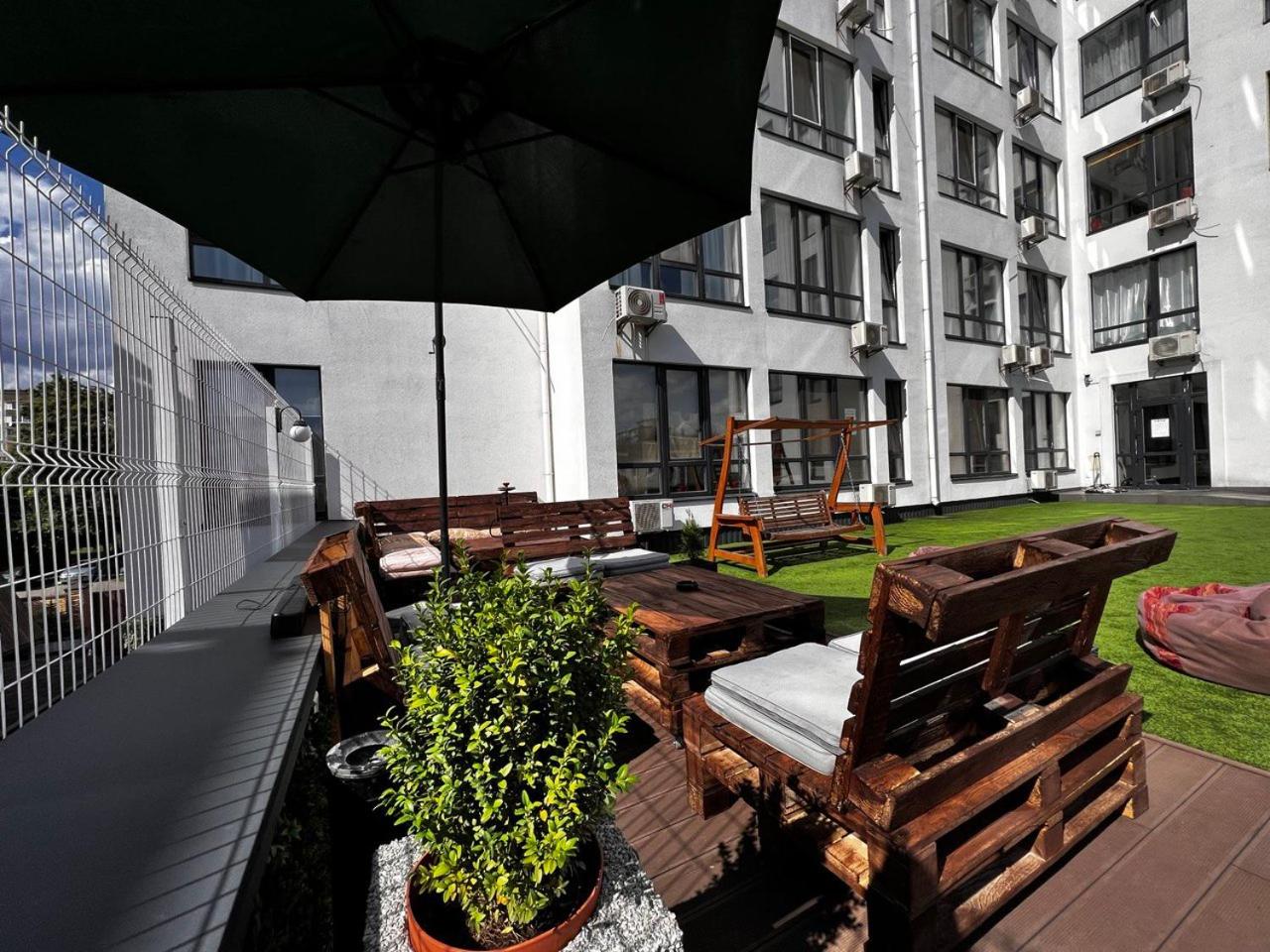 Nyvky Like Home - Studio - apt 35 view 5