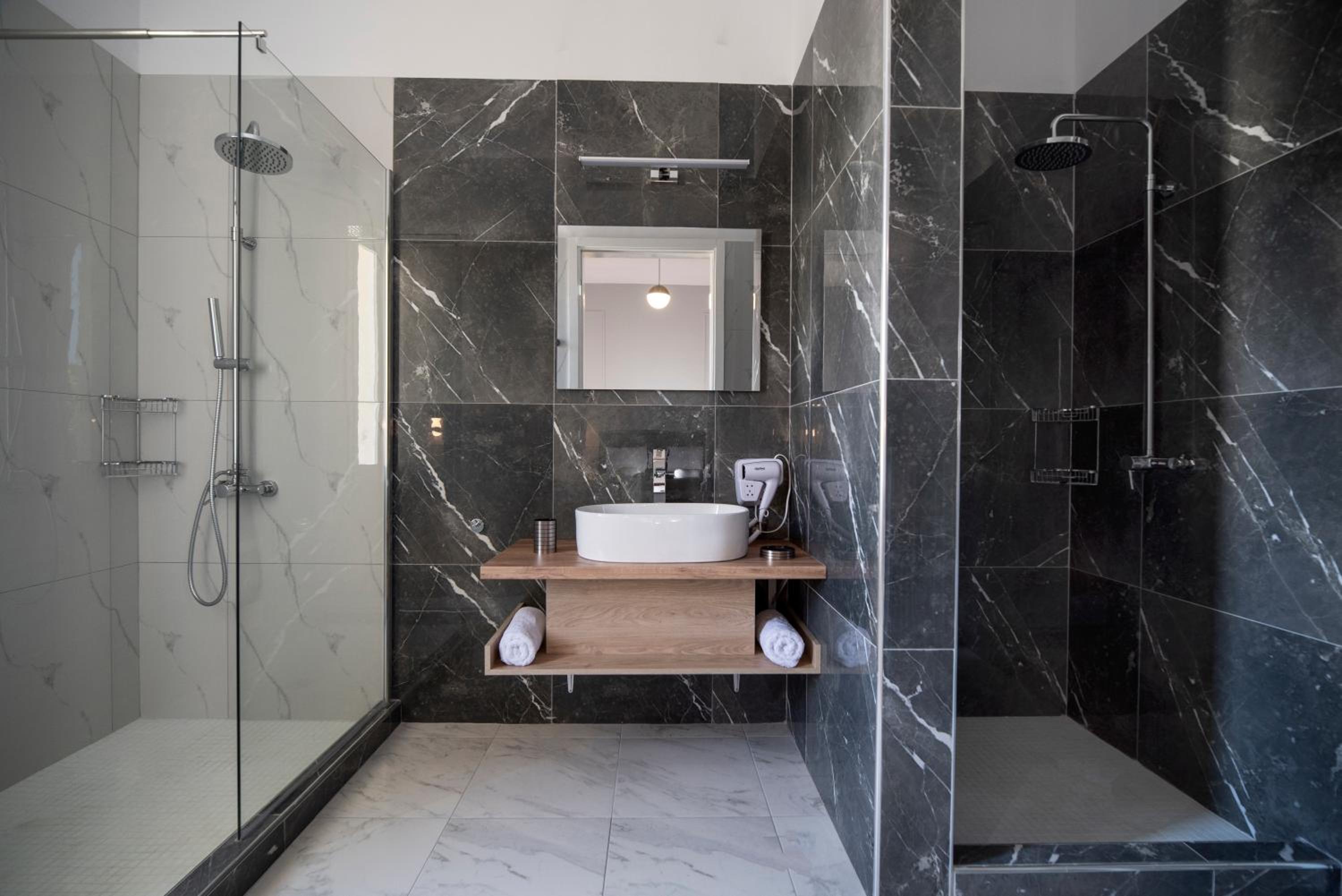 Plaka Arch Suites