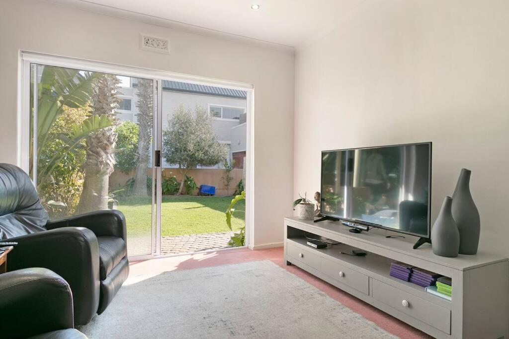 All Surfers Dream Villa - ocean is so close! view 4