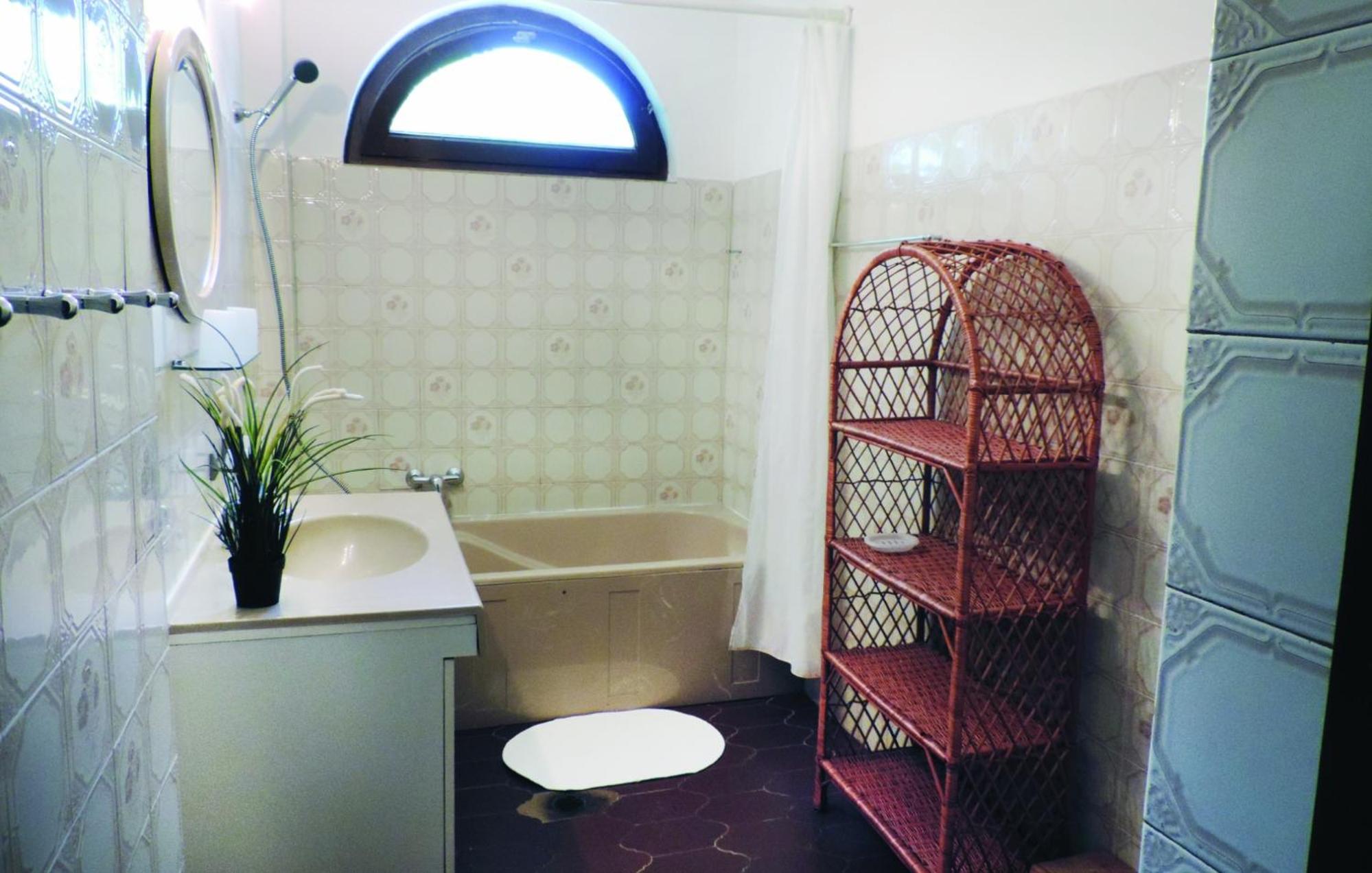 Photo 47